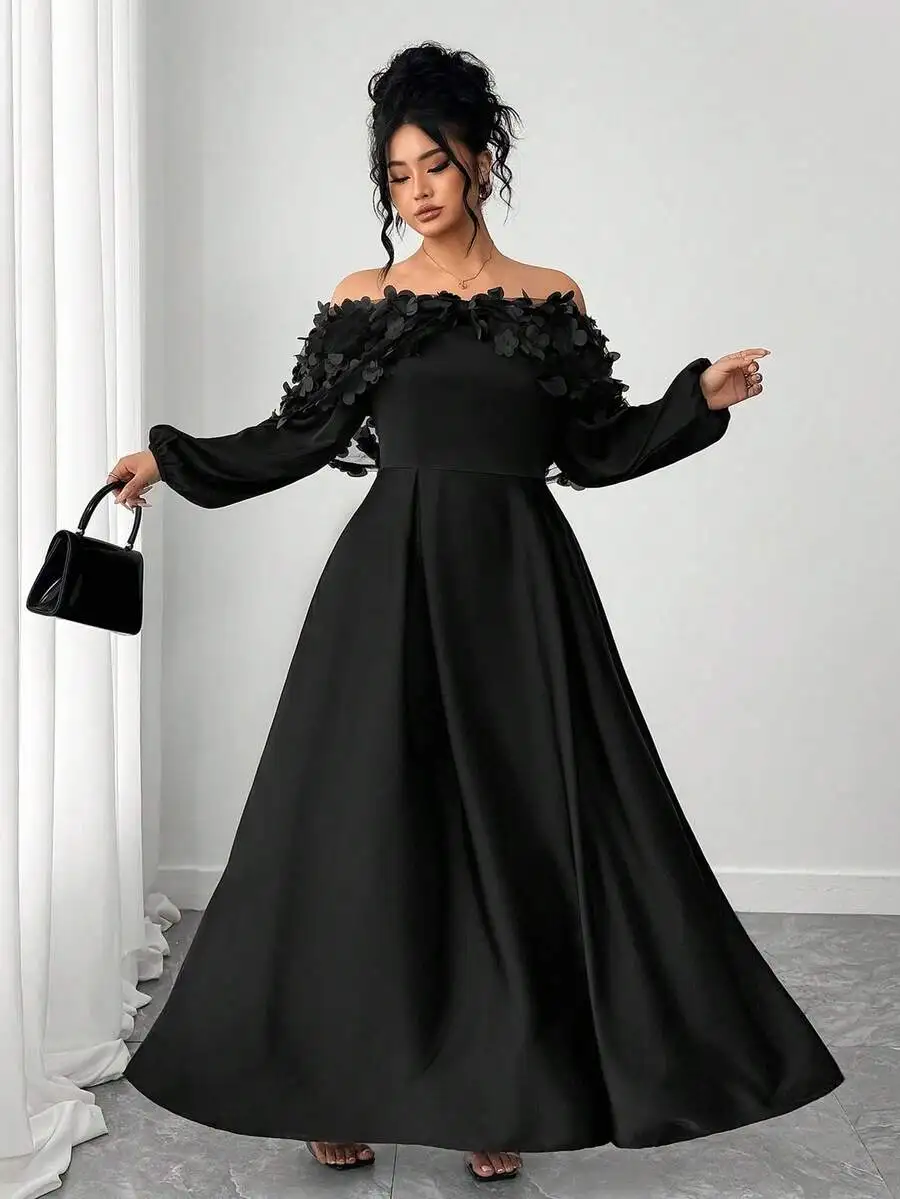 Elegant Off Shoulder A-Line Long Dress With Floral Appliques For Women
Elegant Off Shoulder A-Line Long Dress With Floral Appliques For Women