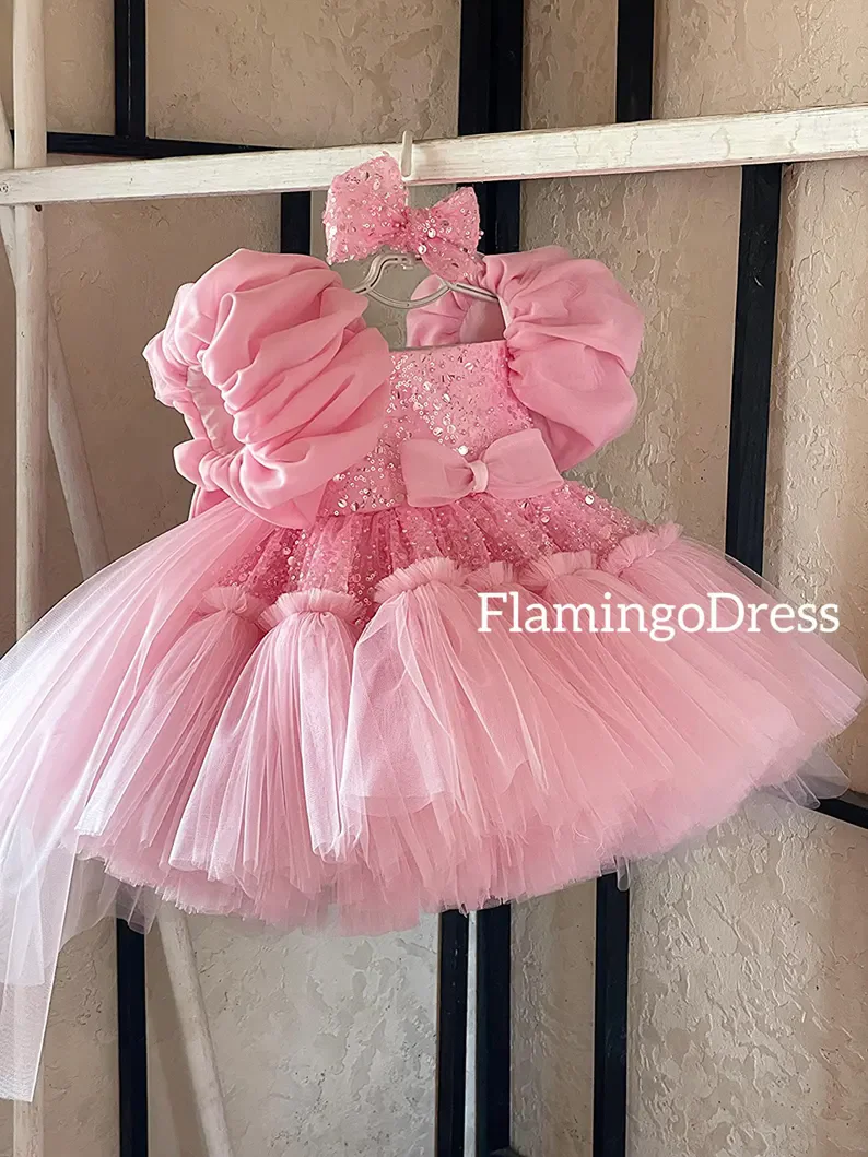 Розовое платье для девочек с бантом, пышное платье для девочек с короткими рукавами, платье для причастия с бантом, платье длиной до колена, платья для девочек с цветочным узором, детские платья
Розовое платье для девочек с бантом, пышное платье для девочек с короткими рукавами, платье для причастия с бантом, платье длиной до колена, платья для девочек с цветочным узором, детские платья