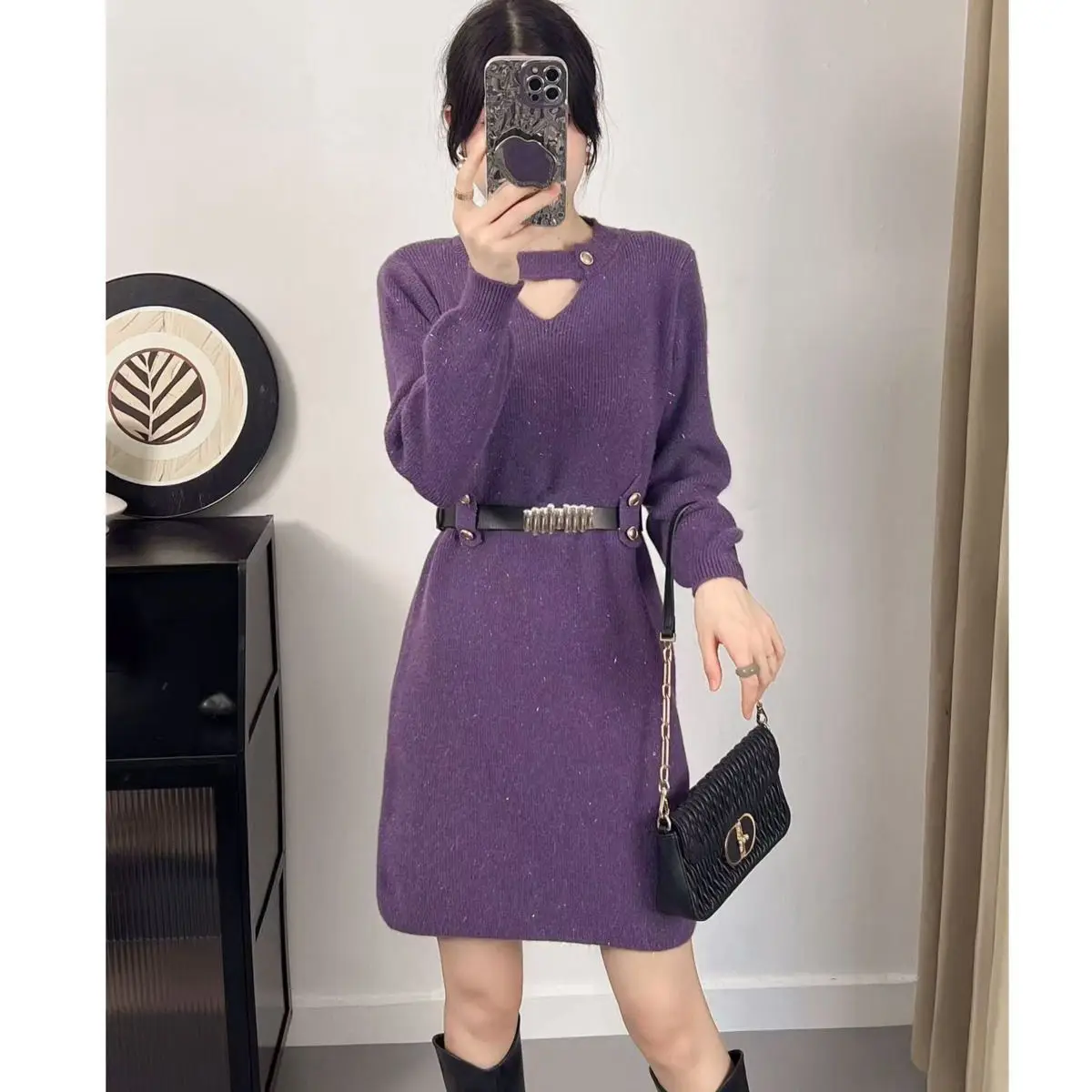 Autumn Winter French Sexy Knitted Women's Sweater Dress Female V-Neck Slim Tight-fitting Wrap Dresses 2025 New Vintage SkirtC306
Autumn Winter French Sexy Knitted Women's Sweater Dress Female V-Neck Slim Tight-fitting Wrap Dresses 2025 New Vintage SkirtC306