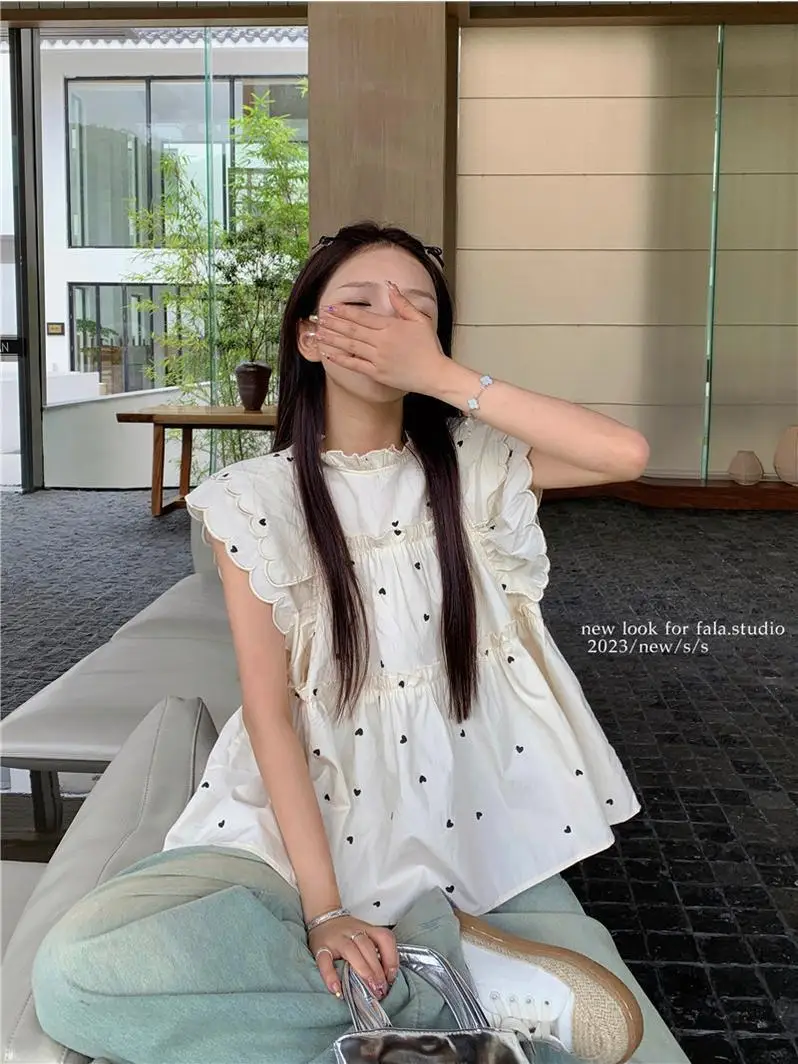 Gagarich Korean Flying Sleeve Shirt Women Summer 2025 New Heavy Industry Design Love Printed Mushroom Edge Western Style Top
Gagarich Korean Flying Sleeve Shirt Women Summer 2025 New Heavy Industry Design Love Printed Mushroom Edge Western Style Top