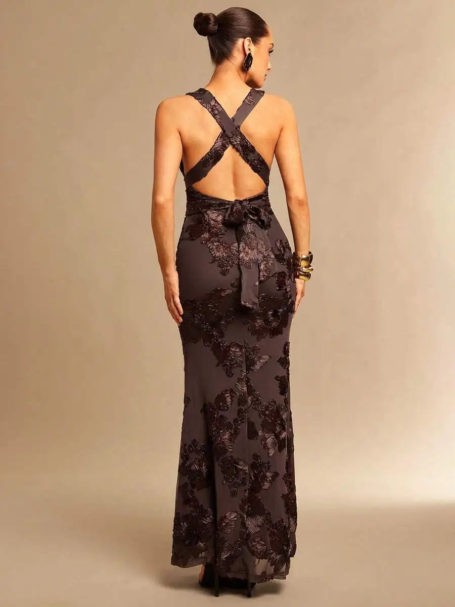 Elegant Floral Embroidered Gown With Cross Back And Bow Detail For Formal Party
Elegant Floral Embroidered Gown With Cross Back And Bow Detail For Formal Party
