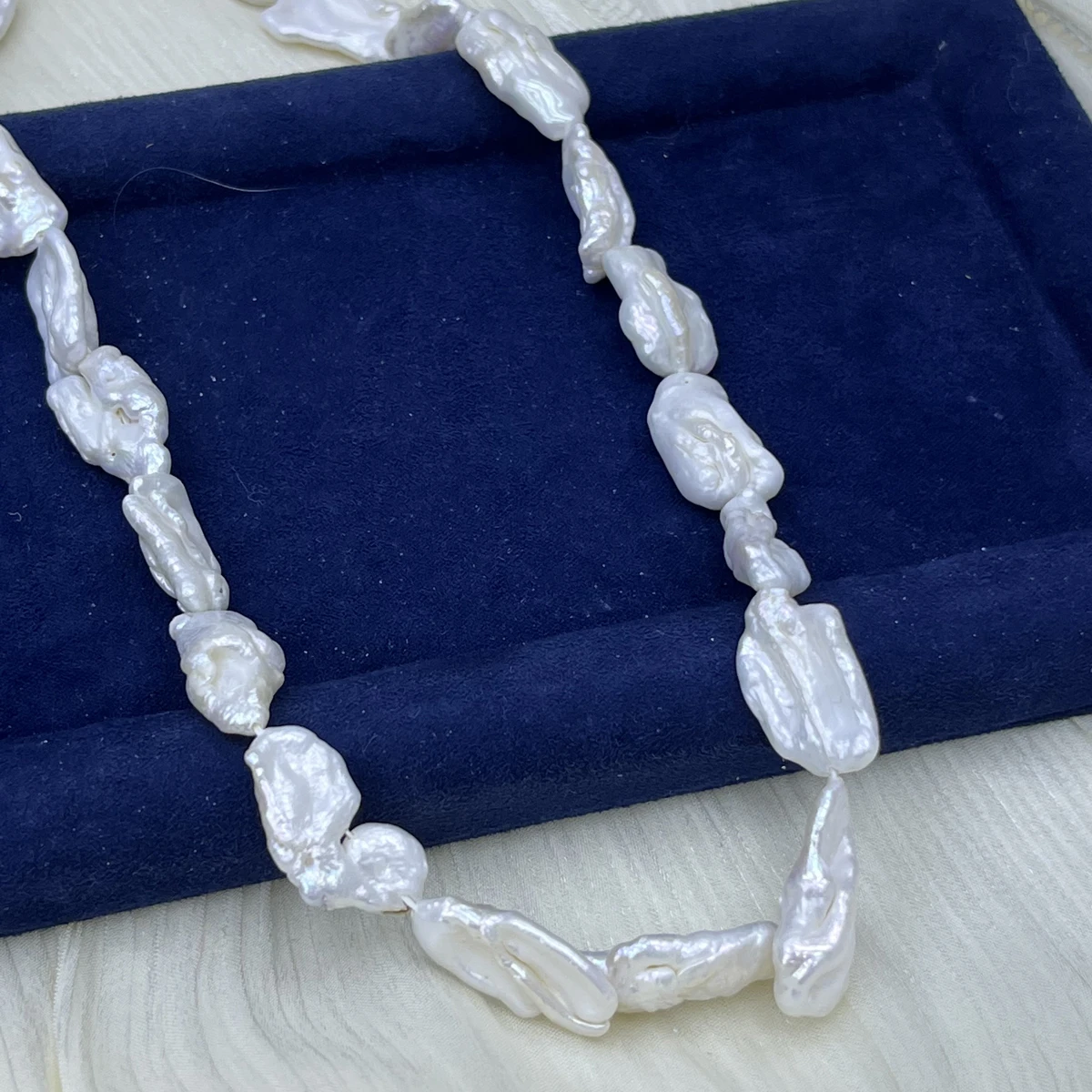 Factory Wholesale Natural Freshwater IrregularBaroque White Pearl Isolated Bead Jewelry Make DIY Necklace Bracelet Accessories
Factory Wholesale Natural Freshwater IrregularBaroque White Pearl Isolated Bead Jewelry Make DIY Necklace Bracelet Accessories