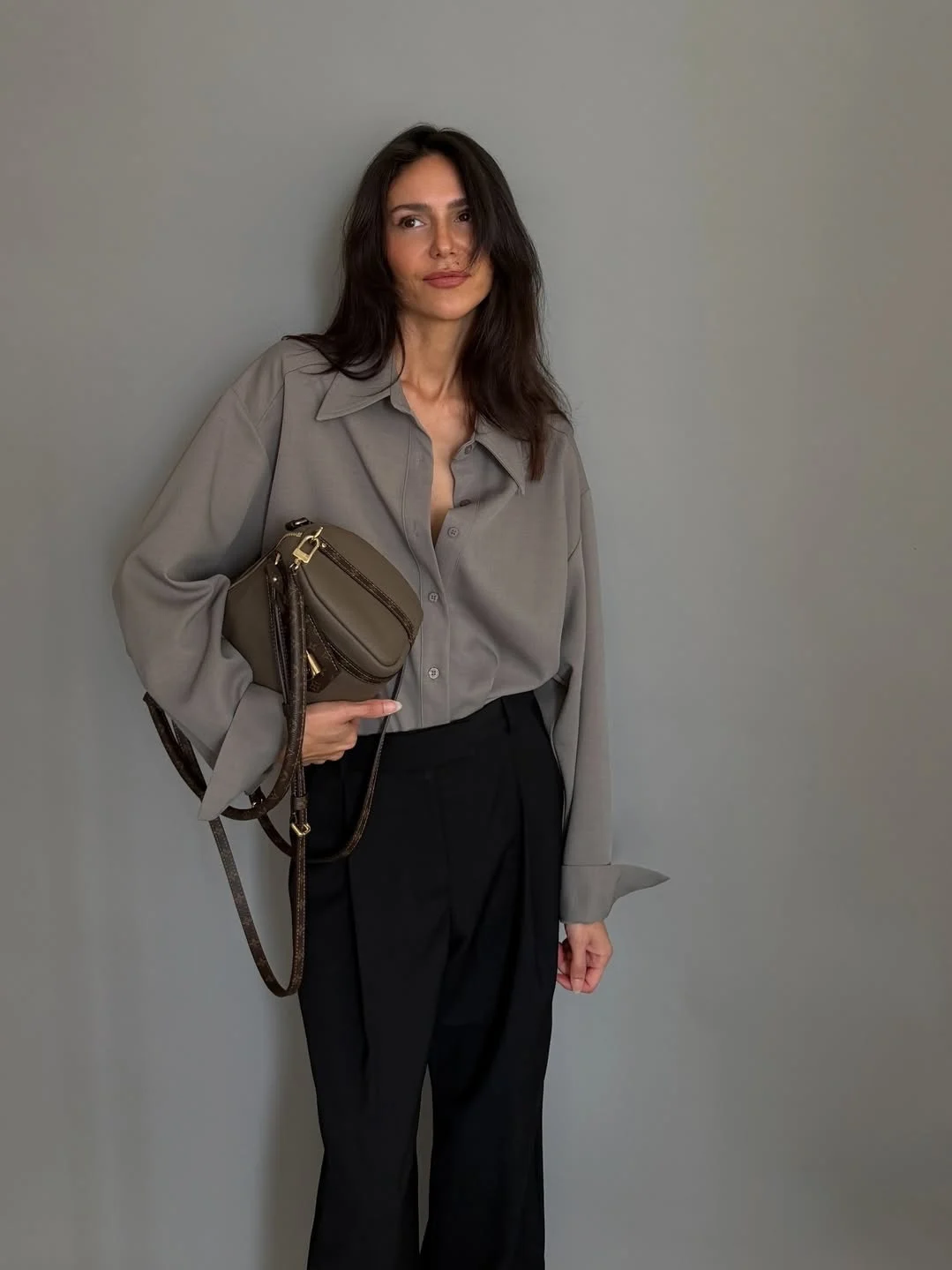 New 26 Pepamack Commute Elegant Grey Long Sleeve Shirt Draped Loose Shape Casual Style Women's Cotton Sweat-Wicking Anti-Wrinkle
New 26 Pepamack Commute Elegant Grey Long Sleeve Shirt Draped Loose Shape Casual Style Women's Cotton Sweat-Wicking Anti-Wrinkle