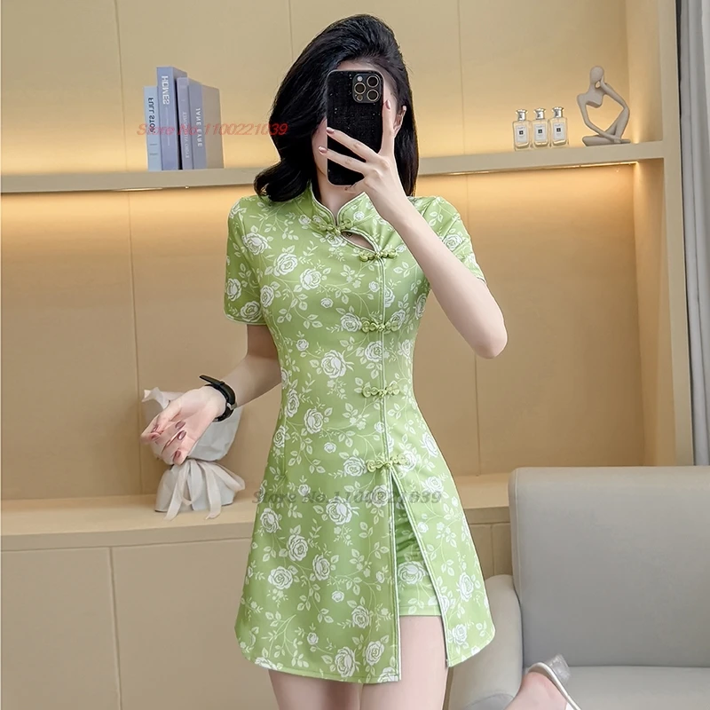 2025 chinese improved qipao sexy cheongsam national flower print qipao dress+shorts set hotel spa work dress nightclub qipao
2025 chinese improved qipao sexy cheongsam national flower print qipao dress+shorts set hotel spa work dress nightclub qipao