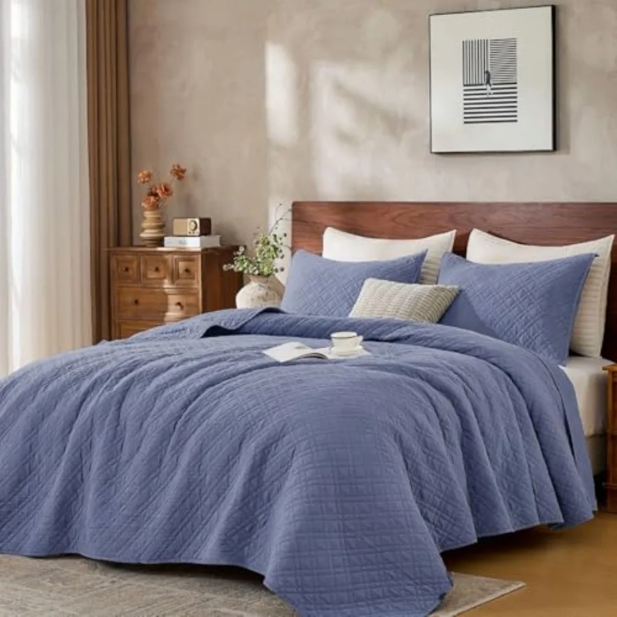 Queen Quilt Set with Shams Lightweight Quilted Bedspread Coverlet Thin Comforter Bed Cover Vintage Washed Quilted Blanket for A
Queen Quilt Set with Shams Lightweight Quilted Bedspread Coverlet Thin Comforter Bed Cover Vintage Washed Quilted Blanket for A