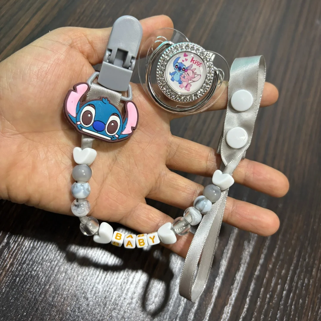 Cute Cartoon Real Nipple Shape Pacifier Set with Protective Dust Cap & Portable Holder Chain Clip for 0-12 Months Baby
Cute Cartoon Real Nipple Shape Pacifier Set with Protective Dust Cap & Portable Holder Chain Clip for 0-12 Months Baby