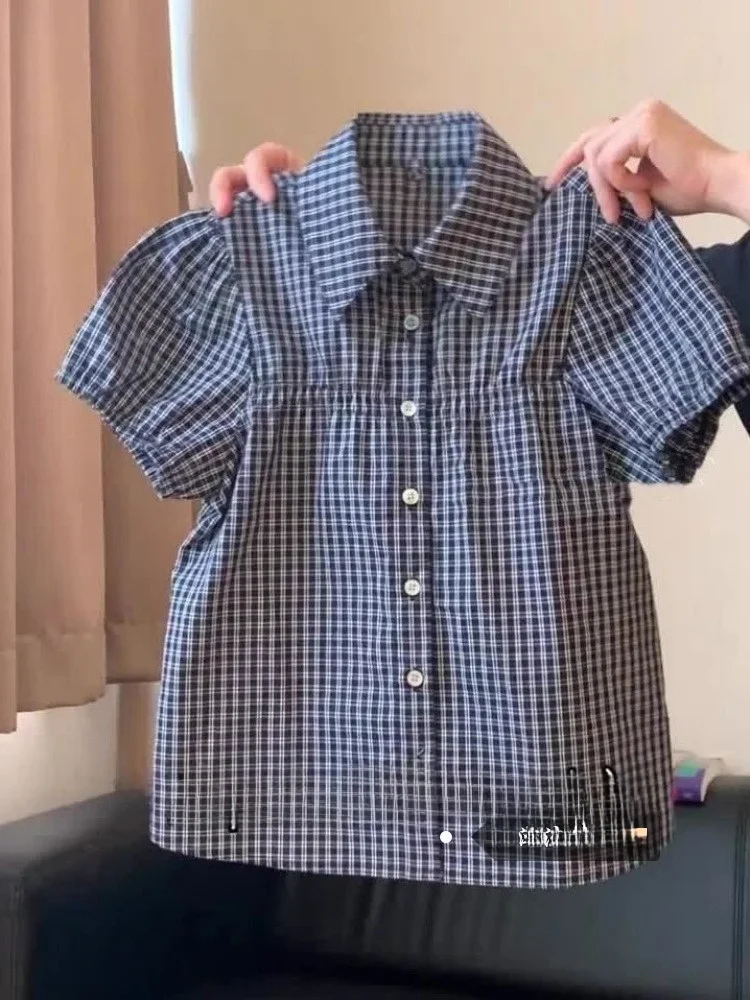 Retro Plaid Collar Doll irt Women's Bubble Sve Loose Slimming Summer New Sle Commute Versatile ort Sve Top
Retro Plaid Collar Doll irt Women's Bubble Sve Loose Slimming Summer New Sle Commute Versatile ort Sve Top