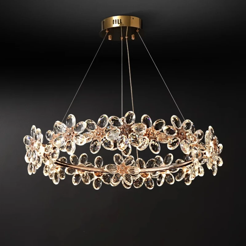 Французский роскошный потолочный подвесной светильник из углеродистой стали в форме кольца K9, хрустальная цветочная люстра, подвесной светильник для гостиной, спальни, отеля
Французский роскошный потолочный подвесной светильник из углеродистой стали в форме кольца K9, хрустальная цветочная люстра, подвесной светильник для гостиной, спальни, отеля