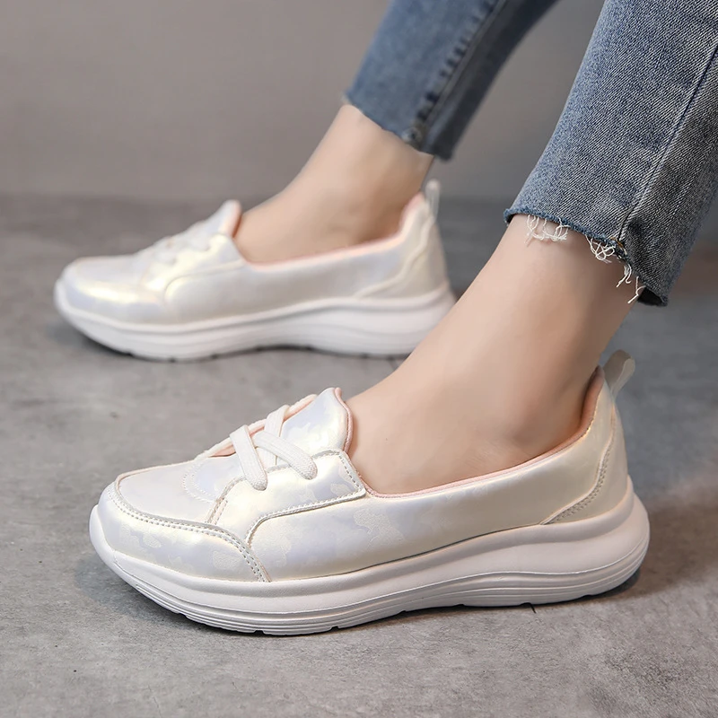 One-Footed Women's Shoes Flat-Soled Princess Shoes Lightweight Four-Season Student Casual Lace-Up Women Singles Shoes Commuting
One-Footed Women's Shoes Flat-Soled Princess Shoes Lightweight Four-Season Student Casual Lace-Up Women Singles Shoes Commuting