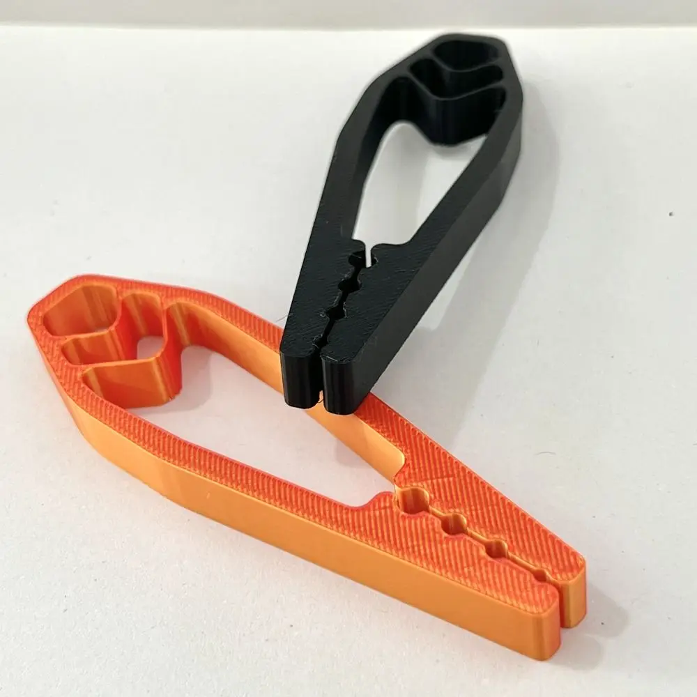 New Plastic Nail Holder Tool Anti-smashing Finger Durable Hammer Nail Holder Pliers Portable Tool Auxiliary Pliers
New Plastic Nail Holder Tool Anti-smashing Finger Durable Hammer Nail Holder Pliers Portable Tool Auxiliary Pliers