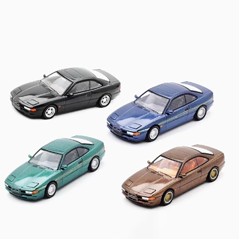Литой под давлением оригинальный масштаб 1:64, 850 CSi, имитация сплава, модель автомобиля, статический дисплей, подарочная игрушка, коллекционное сувенирное украшение
Литой под давлением оригинальный масштаб 1:64, 850 CSi, имитация сплава, модель автомобиля, статический дисплей, подарочная игрушка, коллекционное сувенирное украшение