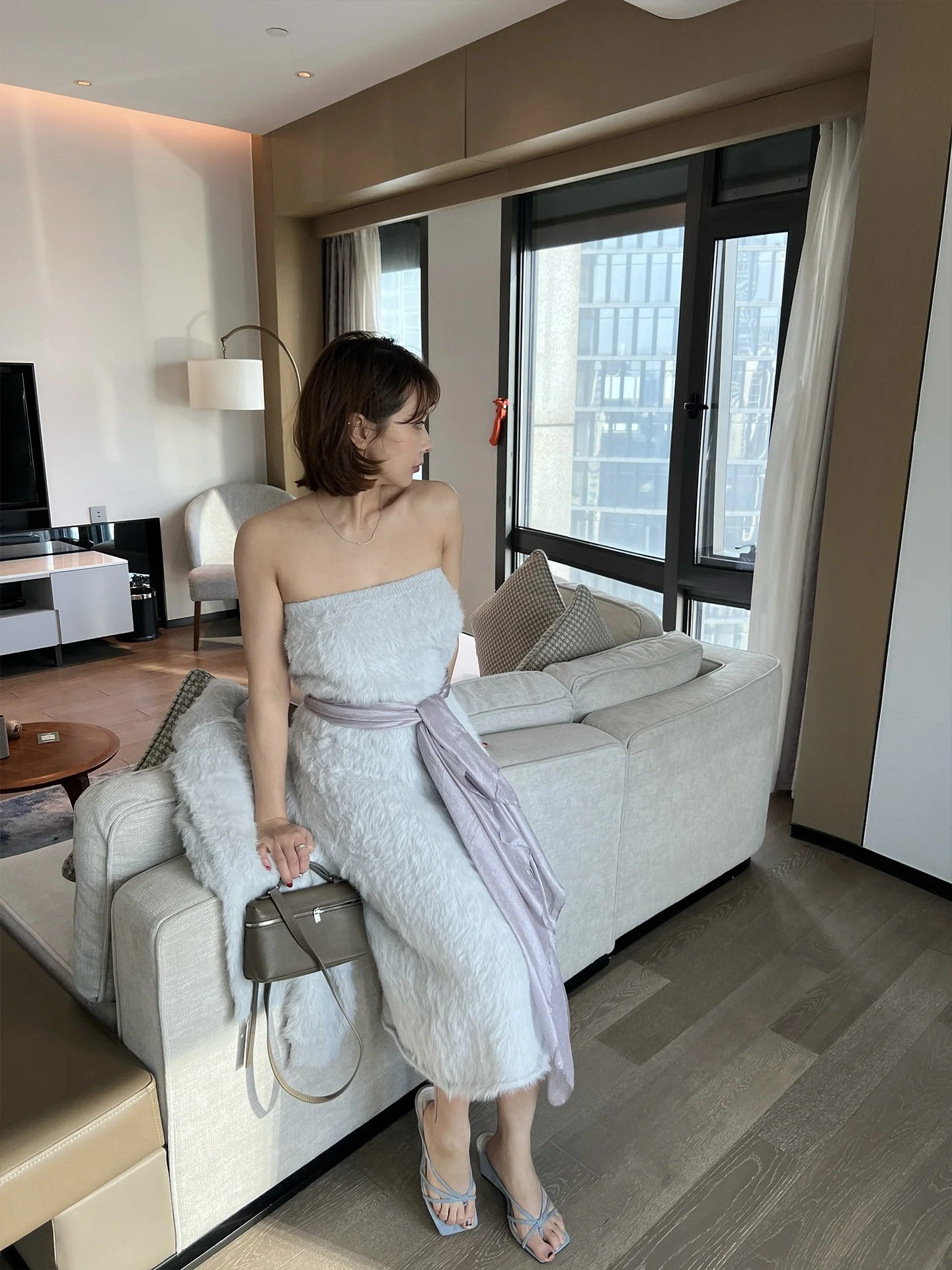 Secret Dindi High Waist Knitted Long Sleeve Dress Set Casual Loose Fit Winter Spring Fashion Women's Two-Piece Ensemble
Secret Dindi High Waist Knitted Long Sleeve Dress Set Casual Loose Fit Winter Spring Fashion Women's Two-Piece Ensemble