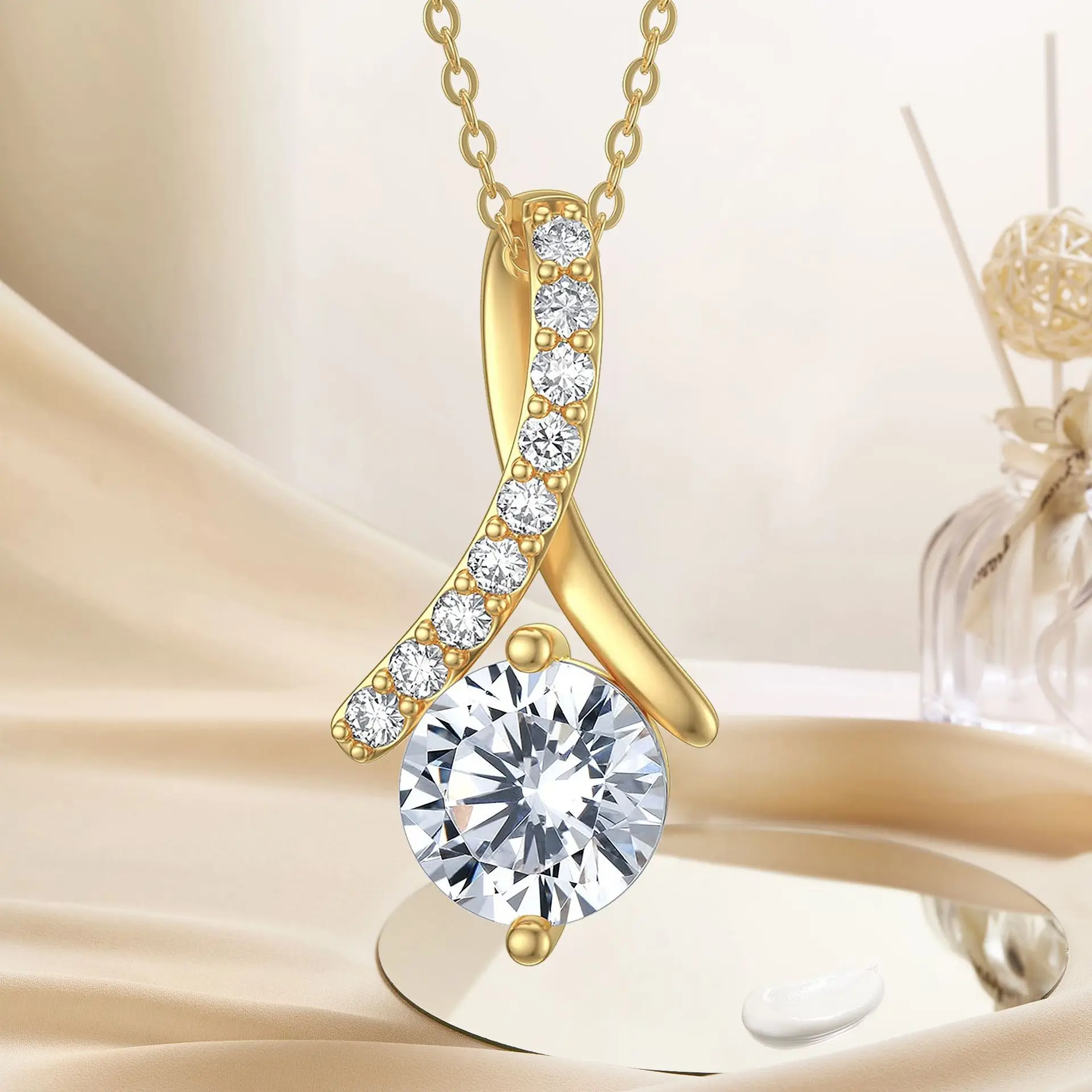 1pc 1Carat Moissanite Necklace, An Exquisite and Elegant Golden Necklace.
1pc 1Carat Moissanite Necklace, An Exquisite and Elegant Golden Necklace.