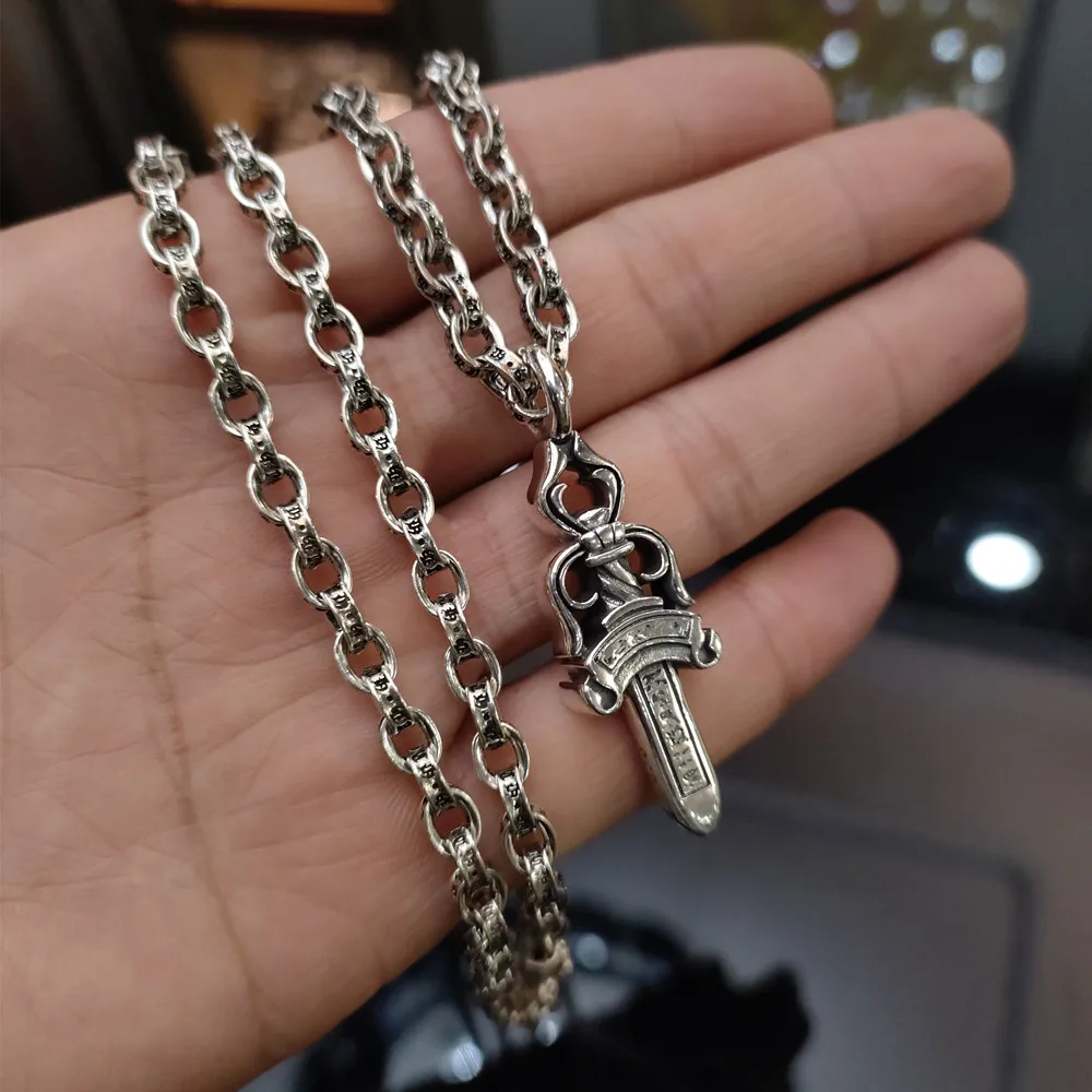925 Silver Sword Pendant Letter Necklace Punk Hip Hop Trend Personalized European and American Retro Worn party Men and Women
925 Silver Sword Pendant Letter Necklace Punk Hip Hop Trend Personalized European and American Retro Worn party Men and Women