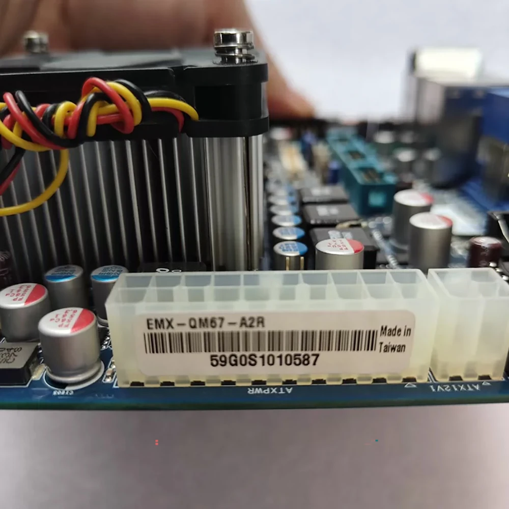 EMX-QM67-A2R Industrial control motherboard EPC-QM67MB-C02
EMX-QM67-A2R Industrial control motherboard EPC-QM67MB-C02