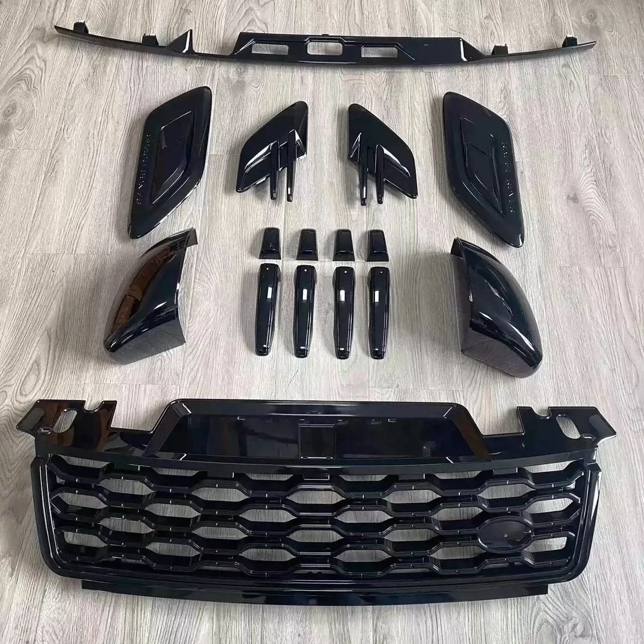 Front Bumper Air Intake Radiator Grille For Land Rover Range Rover Sport 2018-2022
Front Bumper Air Intake Radiator Grille For Land Rover Range Rover Sport 2018-2022