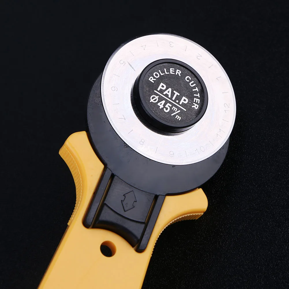 5pcs Replacement Blades Sharp Tungsten Steel Sewing Arts Crafts for Quilting Scrapbooking Fits All Rotary Cutter Handles
5pcs Replacement Blades Sharp Tungsten Steel Sewing Arts Crafts for Quilting Scrapbooking Fits All Rotary Cutter Handles