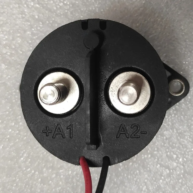 Relay GL250ATANA coil 24V withstand voltage 750V250A
Relay GL250ATANA coil 24V withstand voltage 750V250A