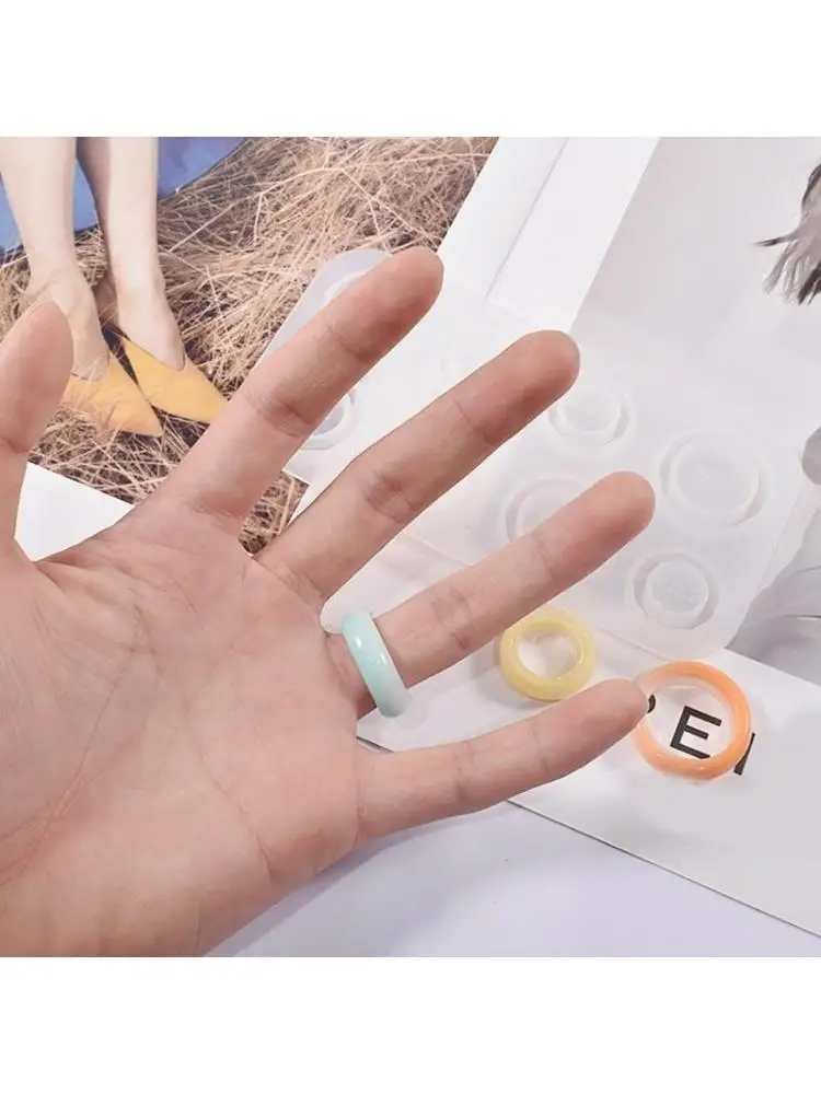 A52E Resin Ring Molds Silicone Ring Molds Assorted Sizes Ring Casting Mold Ears/Circle Jewelry Molds for Pendant Earrings
A52E Resin Ring Molds Silicone Ring Molds Assorted Sizes Ring Casting Mold Ears/Circle Jewelry Molds for Pendant Earrings