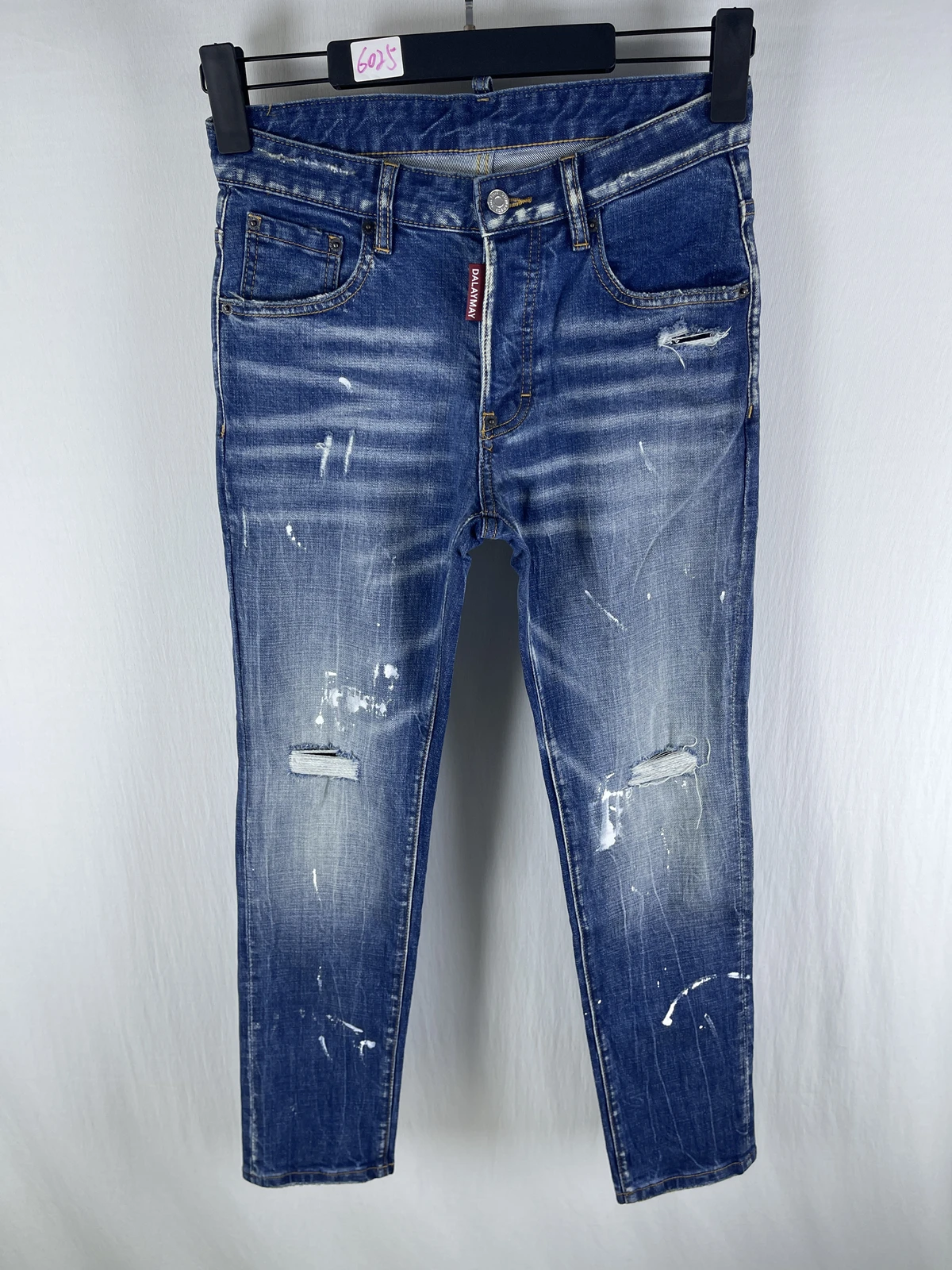 6025 Новые джинсы Four Seasons D2 для мужской одежды, стирка, одежда, микроэластичность, облегающий крой, простые, универсальные, подвесное украшение, тренд
6025 Новые джинсы Four Seasons D2 для мужской одежды, стирка, одежда, микроэластичность, облегающий крой, простые, универсальные, подвесное украшение, тренд