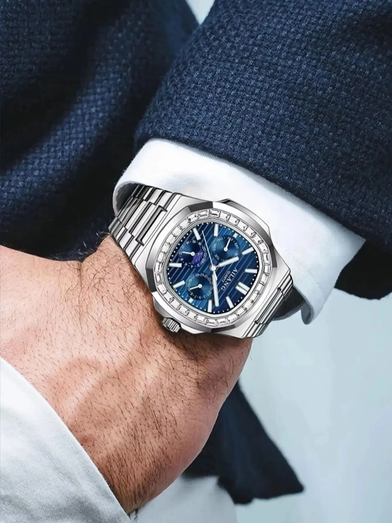 AILANG Men's Octagonal Square Quartz Watch Waterproof Moon Phase Week Date Display Stainless Steel Business Luxury Wristwatch
AILANG Men's Octagonal Square Quartz Watch Waterproof Moon Phase Week Date Display Stainless Steel Business Luxury Wristwatch