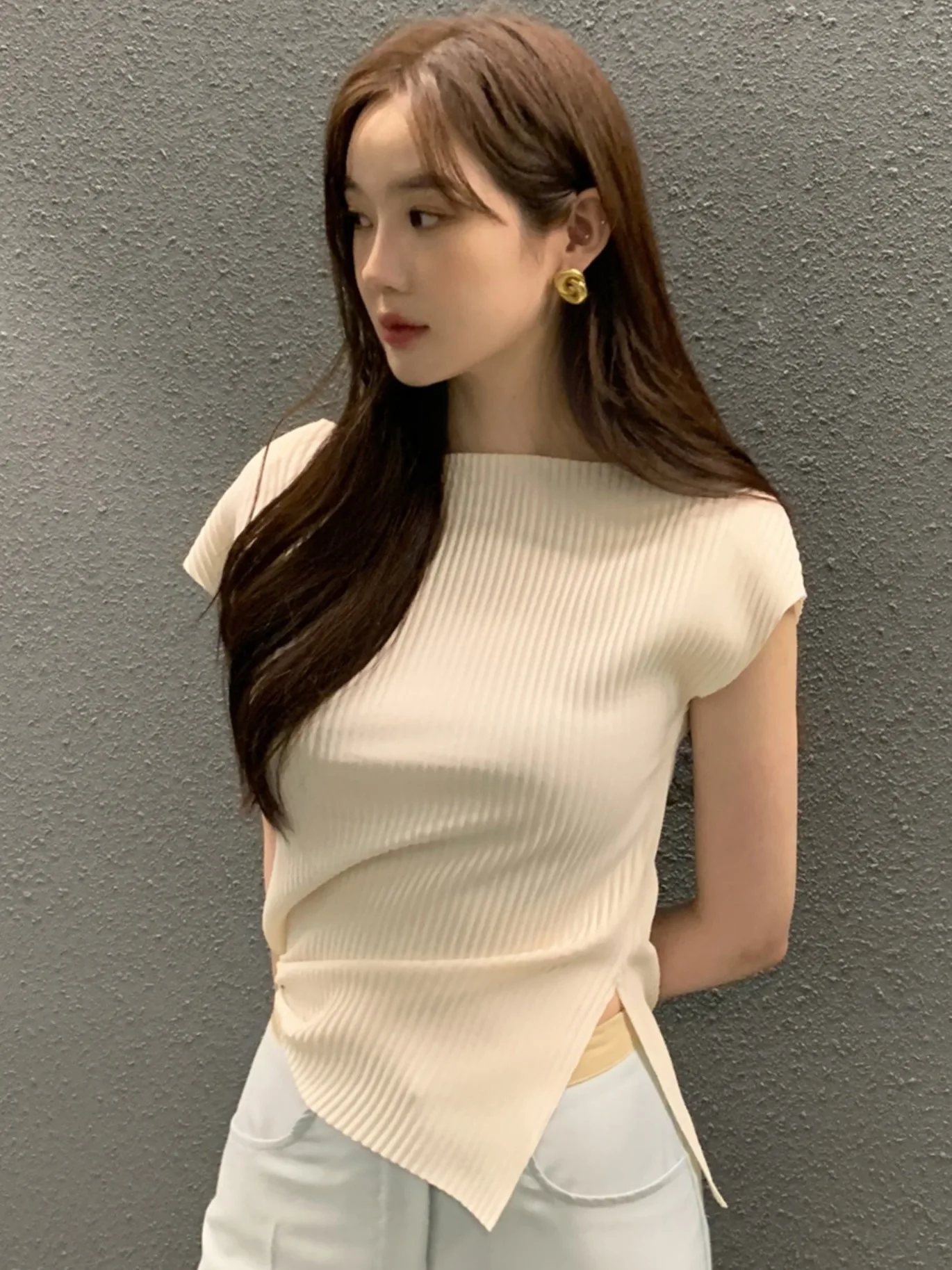 Chic Summer Vintage ort Sve Knitted Top Women Slimming Split Design Ele Faionable Ladies' Knitwear
Chic Summer Vintage ort Sve Knitted Top Women Slimming Split Design Ele Faionable Ladies' Knitwear