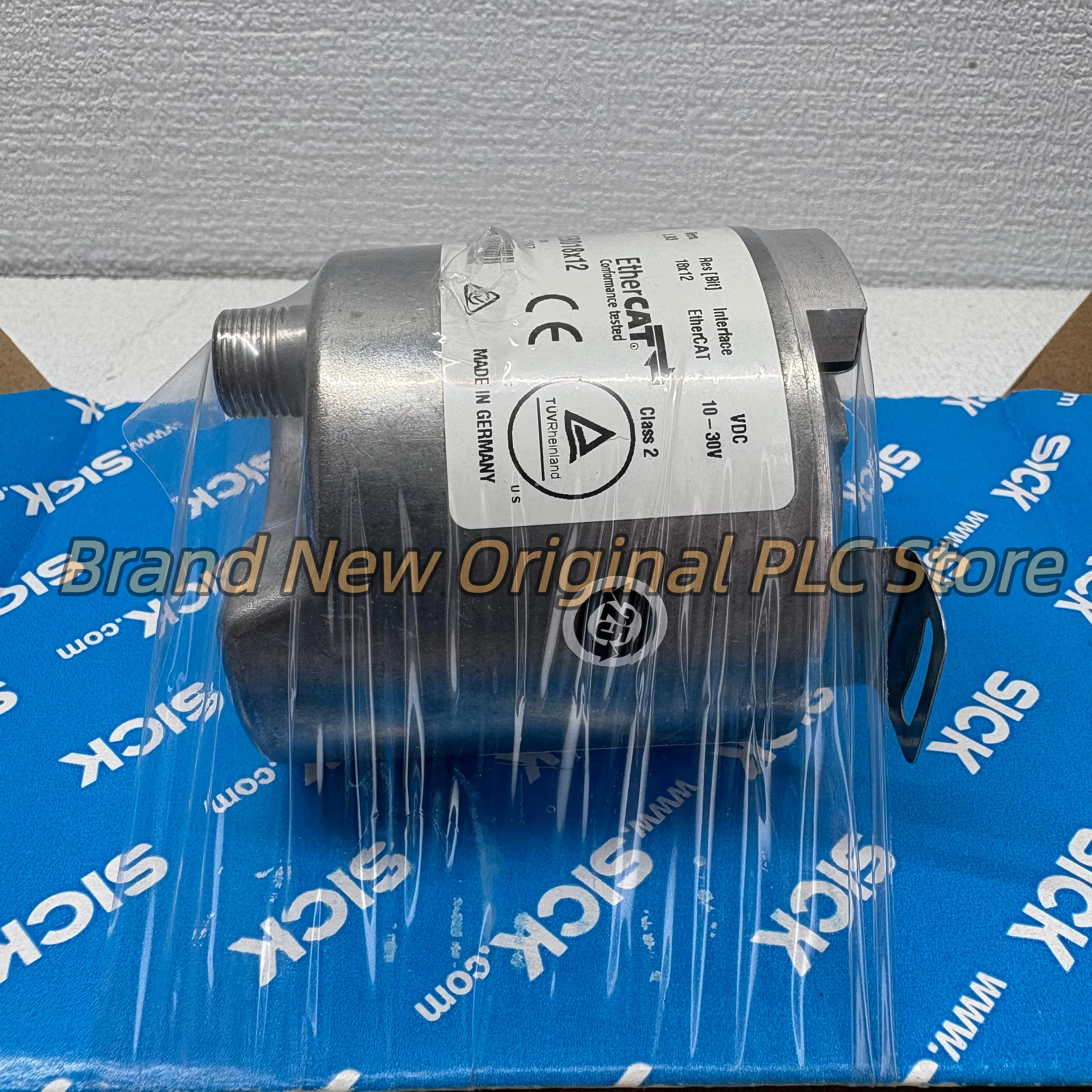 Brand AFM60A-BDEB018X12 1059057 Encoder new
Brand AFM60A-BDEB018X12 1059057 Encoder new