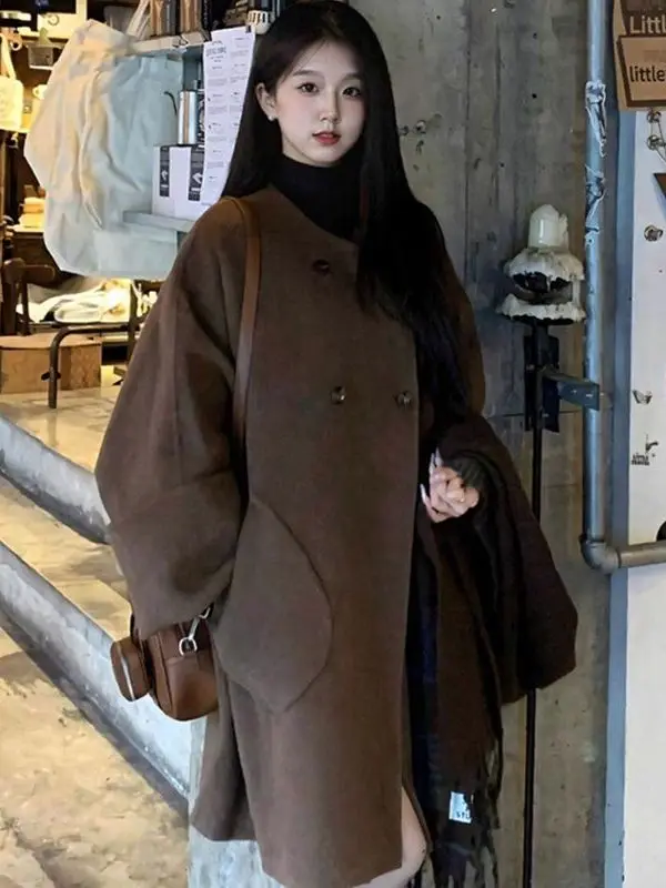 Женское шерстяное пальто Laid-ba Chic коричневого цвета, осенне-зимнее, свободного кроя, стройнящее, из прочного полиэфирного волокна, с длинными рукавами
Женское шерстяное пальто Laid-ba Chic коричневого цвета, осенне-зимнее, свободного кроя, стройнящее, из прочного полиэфирного волокна, с длинными рукавами