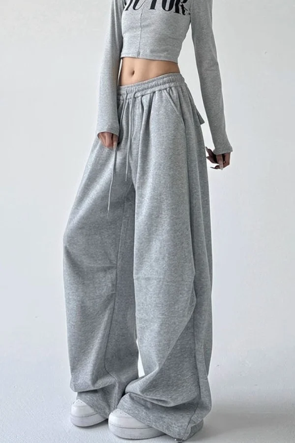 Loose and Casual American Basketball Sweatpants for Both Men and Women, Straight-leg Sweatpants with A Sense of Drape
Loose and Casual American Basketball Sweatpants for Both Men and Women, Straight-leg Sweatpants with A Sense of Drape