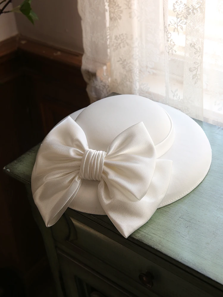 French Retro Top Hat Women Summer Dinner Fashionable Elegant Wedding Dress Big Brim White
French Retro Top Hat Women Summer Dinner Fashionable Elegant Wedding Dress Big Brim White