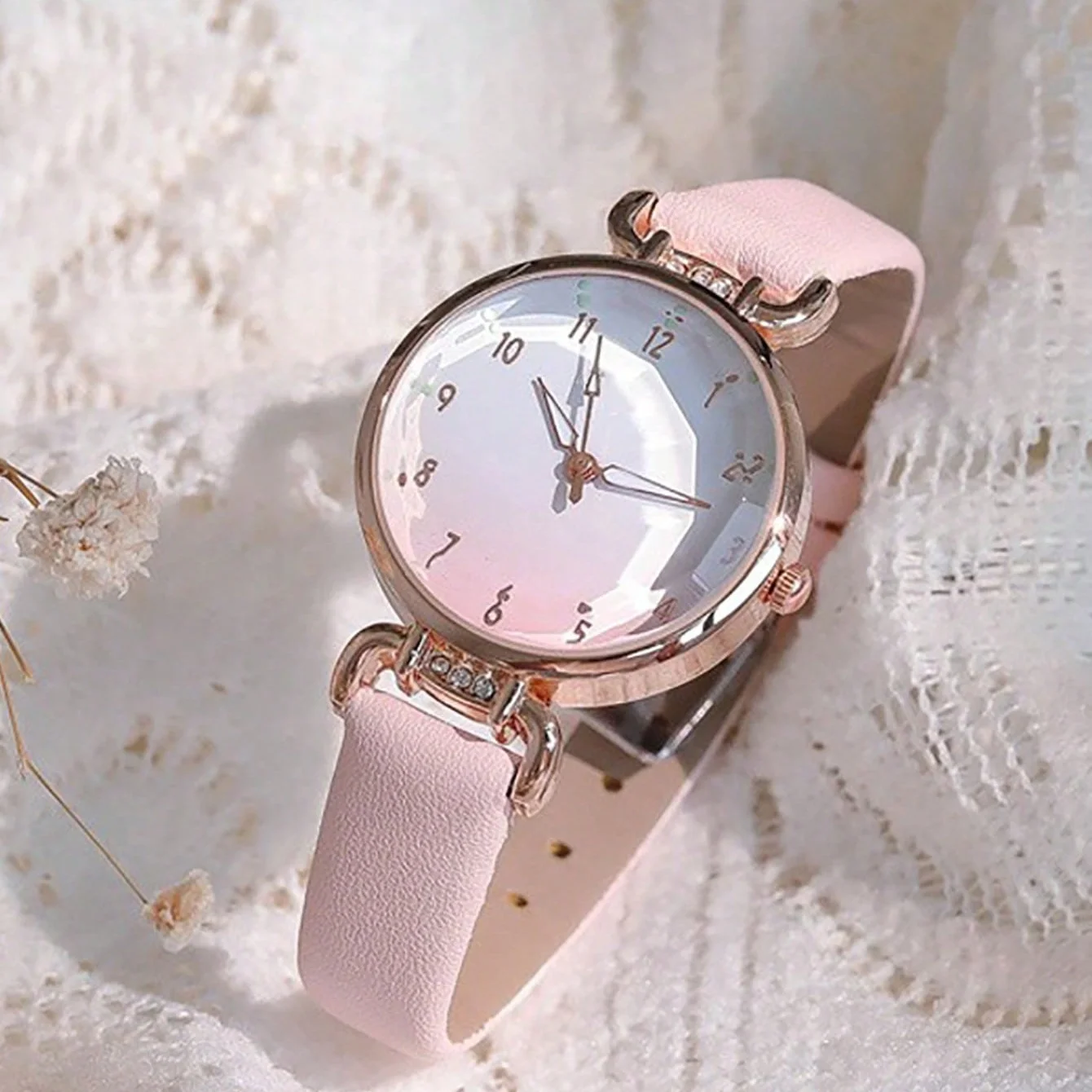 Women's Watch, Quartz Watch, Fashion Casual Watch, Leather Strap, Diamond Mirror, Round Dial
Women's Watch, Quartz Watch, Fashion Casual Watch, Leather Strap, Diamond Mirror, Round Dial