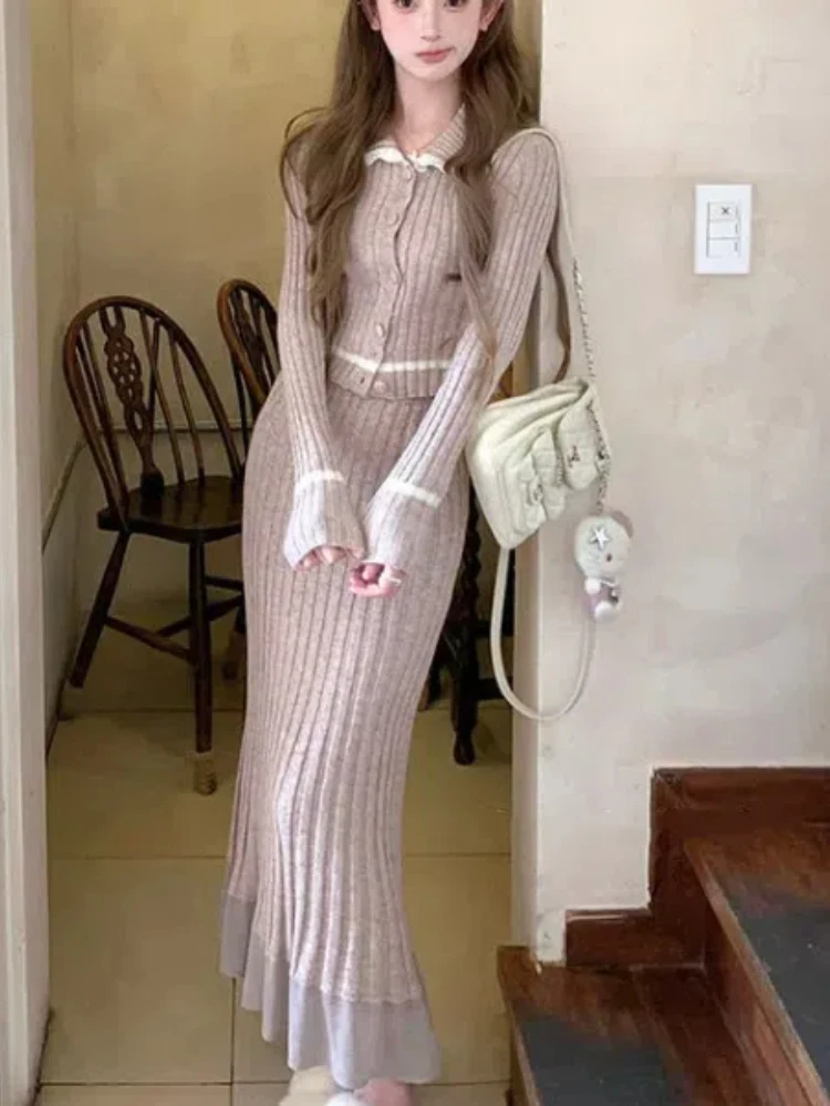 Winter Elegant Retro Knit 2 Piece Set Women Solid Chic Tops + Slim Pleated Skirt Japan Fashion Light Brown Vintage Casual Suits
Winter Elegant Retro Knit 2 Piece Set Women Solid Chic Tops + Slim Pleated Skirt Japan Fashion Light Brown Vintage Casual Suits