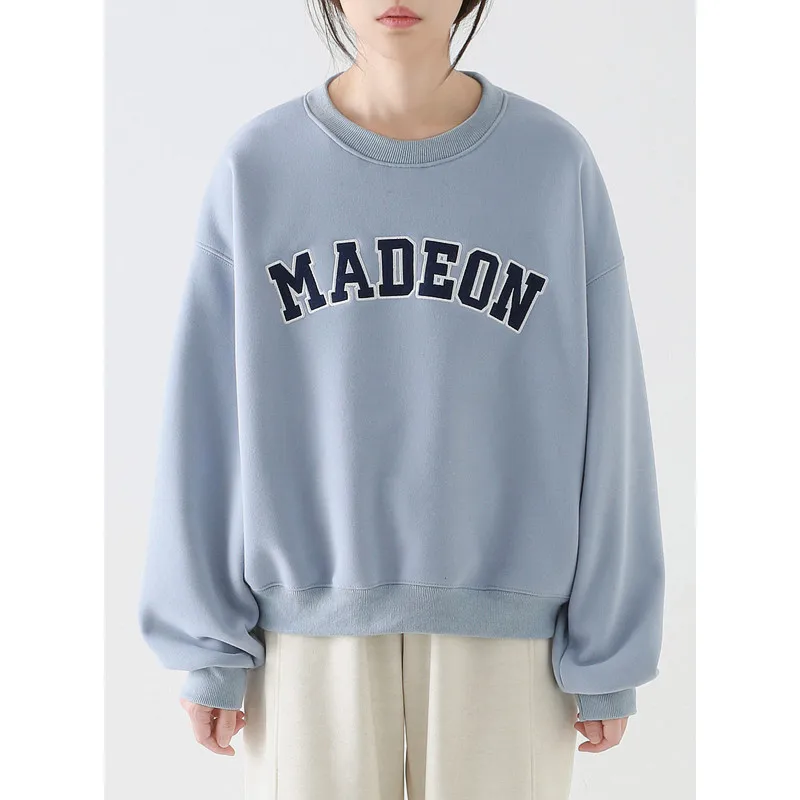 Осенне-зимняя толстовка свободного кроя из тонкого флиса с цветными блоками и надписями, универсальный простой дизайн, женская модная повседневная толстовка с капюшоном
Осенне-зимняя толстовка свободного кроя из тонкого флиса с цветными блоками и надписями, универсальный простой дизайн, женская модная повседневная толстовка с капюшоном