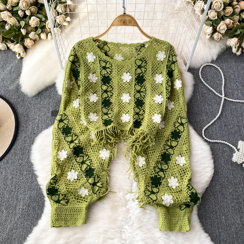 French Style Vintage Elegant Knitting Tops Women's Casual Hollow Out Floral O-Neck Lantern Sleeve Tassel Short Knitted Pullovers
French Style Vintage Elegant Knitting Tops Women's Casual Hollow Out Floral O-Neck Lantern Sleeve Tassel Short Knitted Pullovers