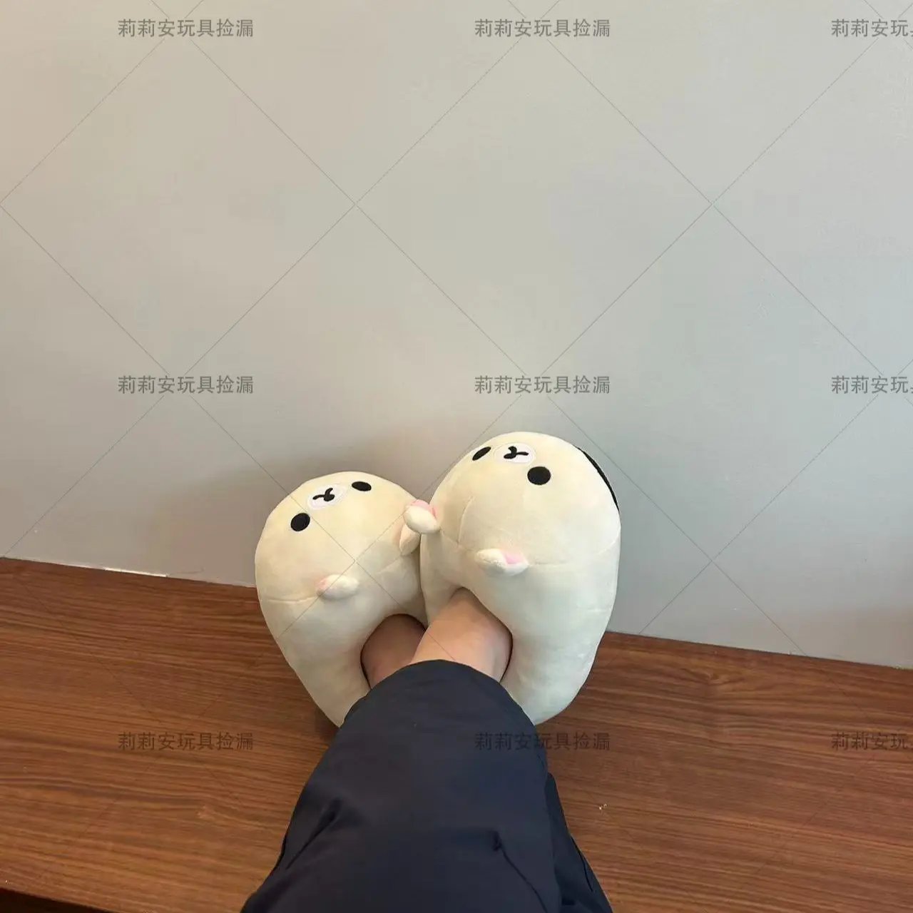 Lightweight Rilakkuma Cartoon Cotton Slippers Cute Thickened Non-Slip Home Warm Slippers Student Floor Shoes Girl's Gifts Toys
Lightweight Rilakkuma Cartoon Cotton Slippers Cute Thickened Non-Slip Home Warm Slippers Student Floor Shoes Girl's Gifts Toys