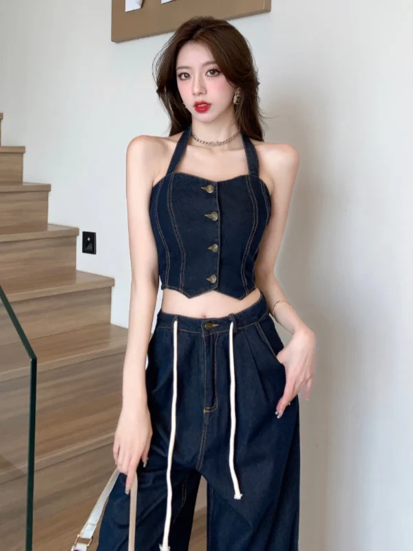 Retro Style Spicy Girl Denim Set Women's Halter Top High Waist Loose Wide Leg Pants Two Piece Set Fashionable Casual Outfit
Retro Style Spicy Girl Denim Set Women's Halter Top High Waist Loose Wide Leg Pants Two Piece Set Fashionable Casual Outfit