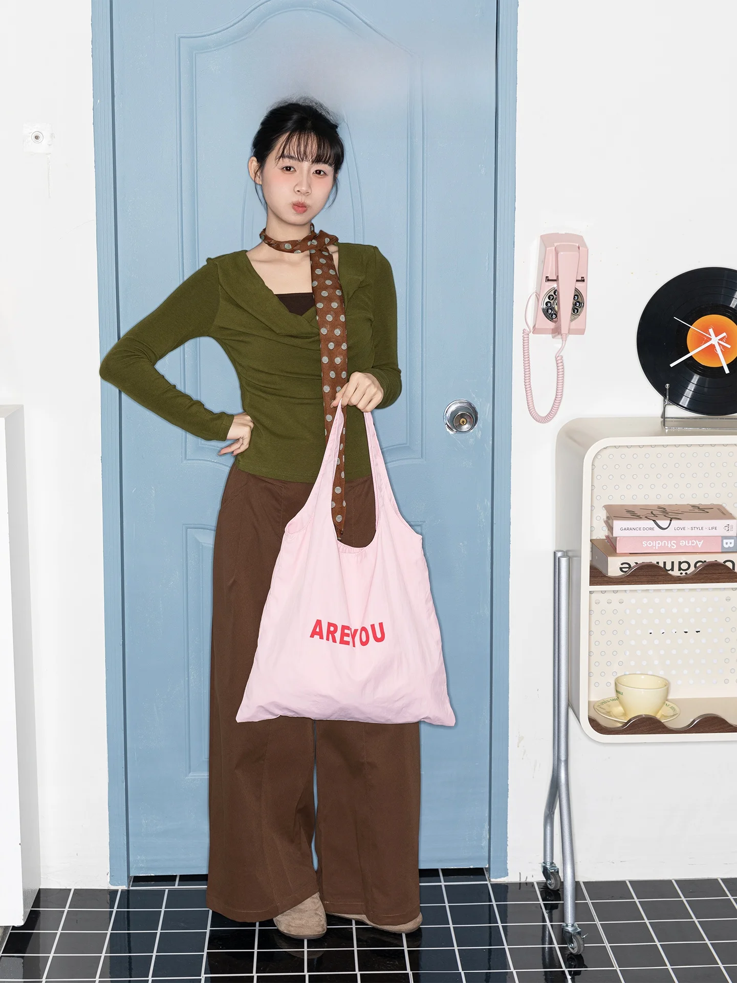 Large Capacity Canvas Shoulder Bag Korean Style Commuter Bag Early Eight Sweet College Style Tote Bag for Women Orange Girl
Large Capacity Canvas Shoulder Bag Korean Style Commuter Bag Early Eight Sweet College Style Tote Bag for Women Orange Girl