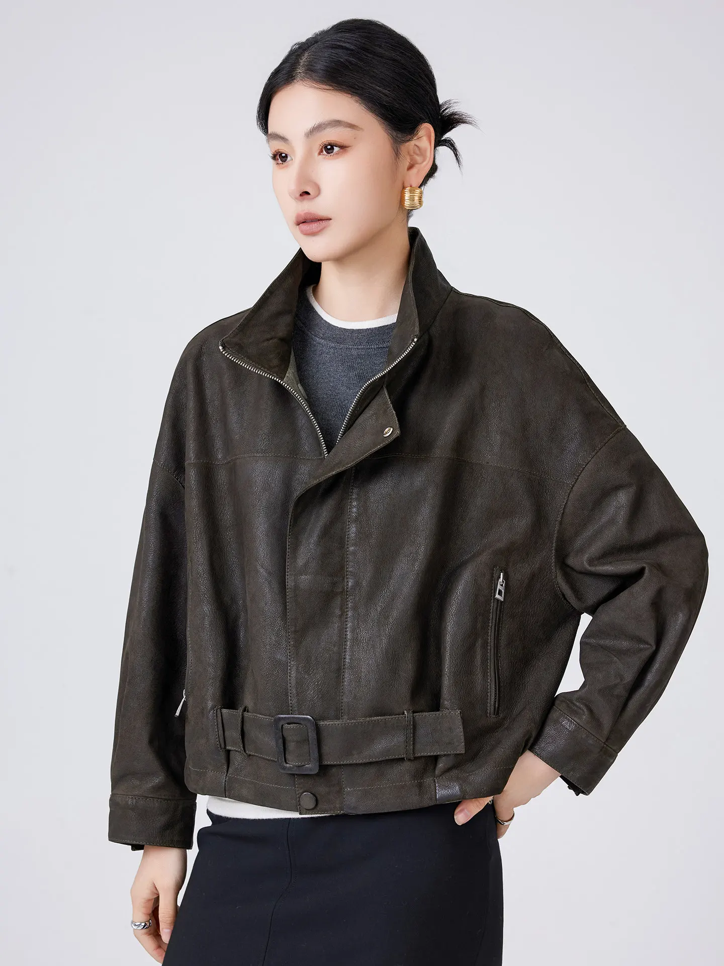 Retro Washed Genuine Leather Motorcycle Jacket Women Simple Stand Collar Loose Short Real Goatskin Leather Coat veste cuir femme
Retro Washed Genuine Leather Motorcycle Jacket Women Simple Stand Collar Loose Short Real Goatskin Leather Coat veste cuir femme