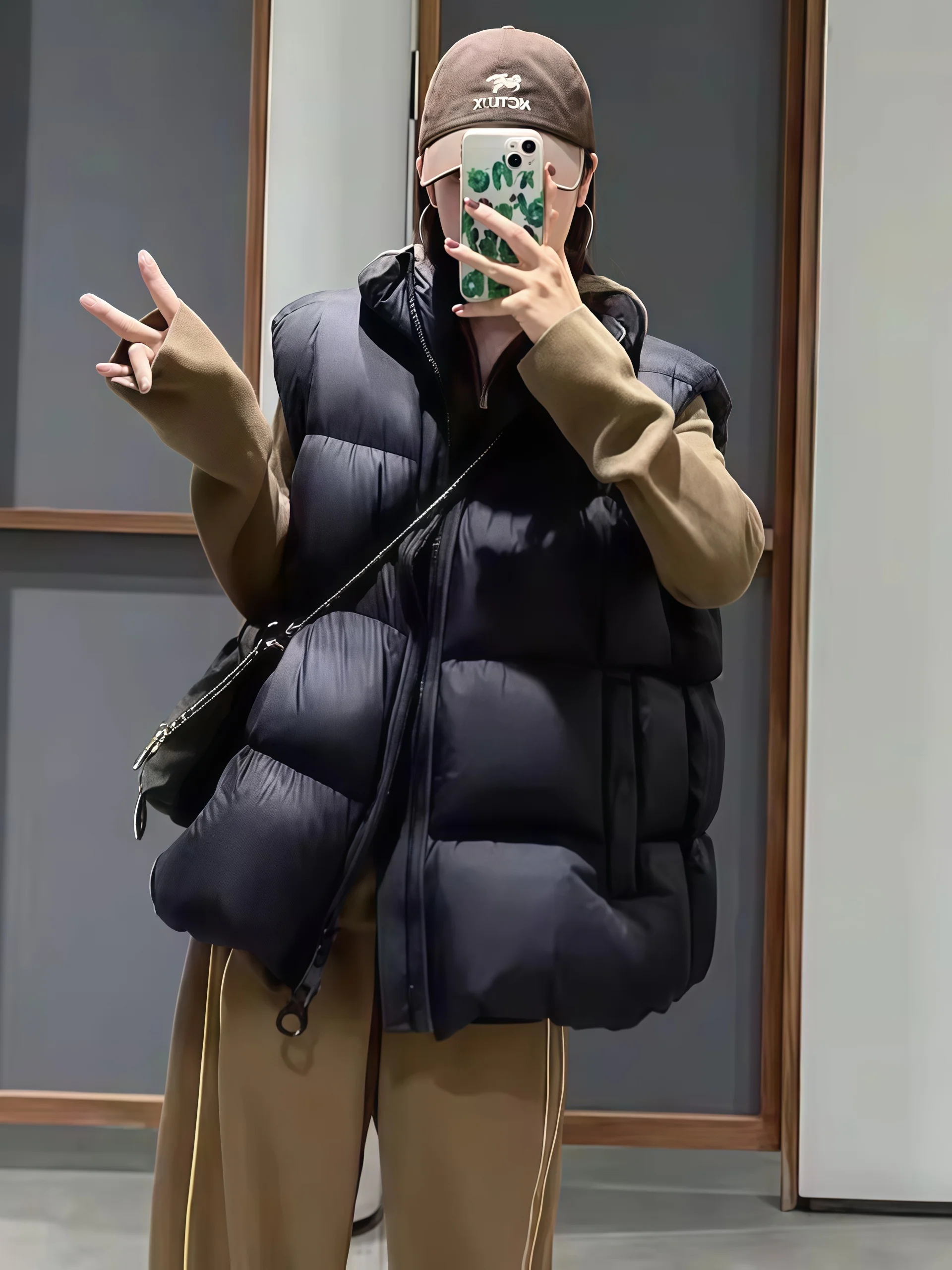 Женский пуховый жилет Thiened Casual Sle 90% белый ду пух осень-зима Новое поступление модная верхняя одежда 
Женский пуховый жилет Thiened Casual Sle 90% белый ду пух осень-зима Новое поступление модная верхняя одежда