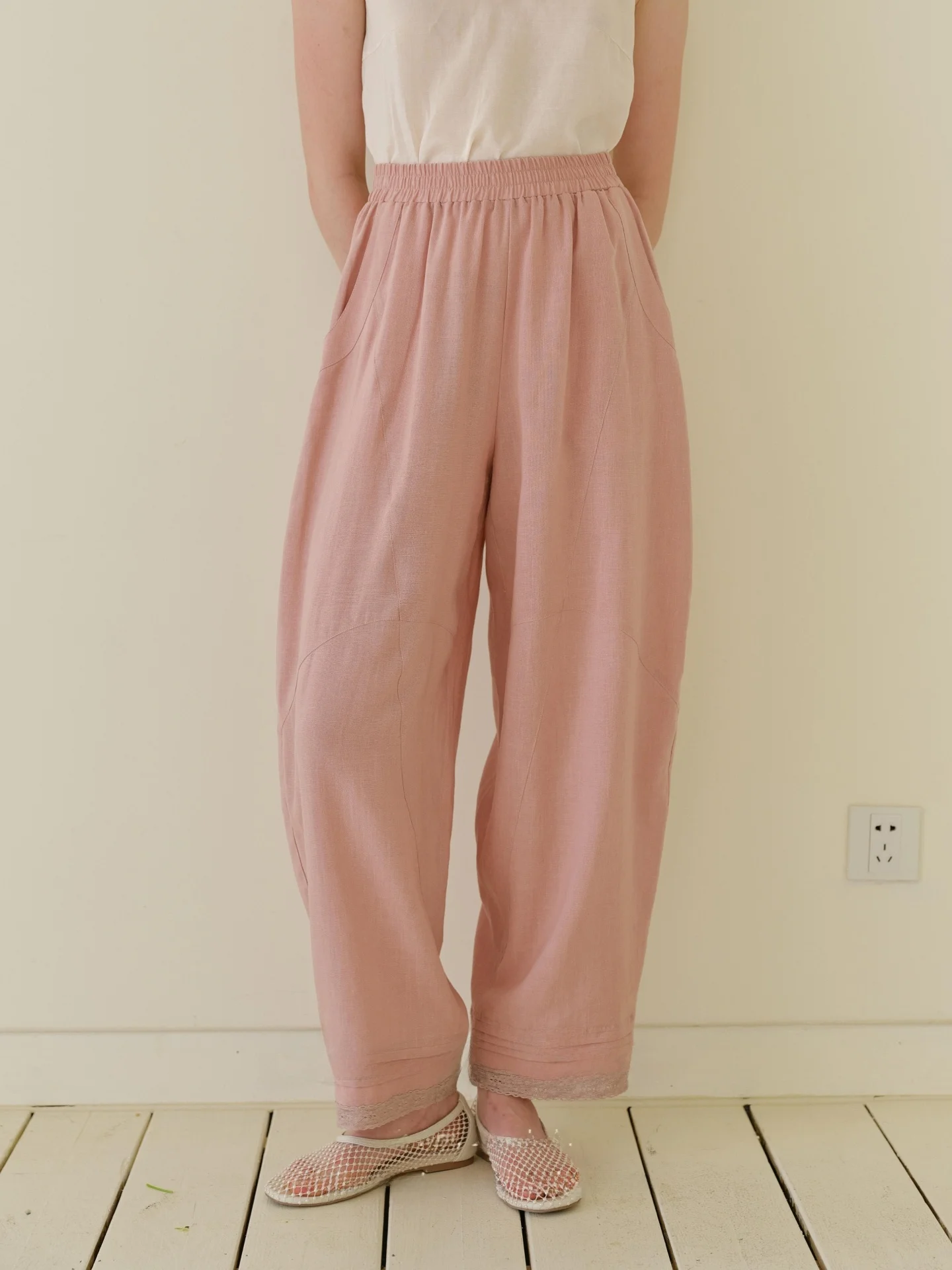SimpleRetro High Waist Lace Trim Loose Fit Casual Pants Women's Pink Nine Points Linen Blend Casual Trousers
SimpleRetro High Waist Lace Trim Loose Fit Casual Pants Women's Pink Nine Points Linen Blend Casual Trousers