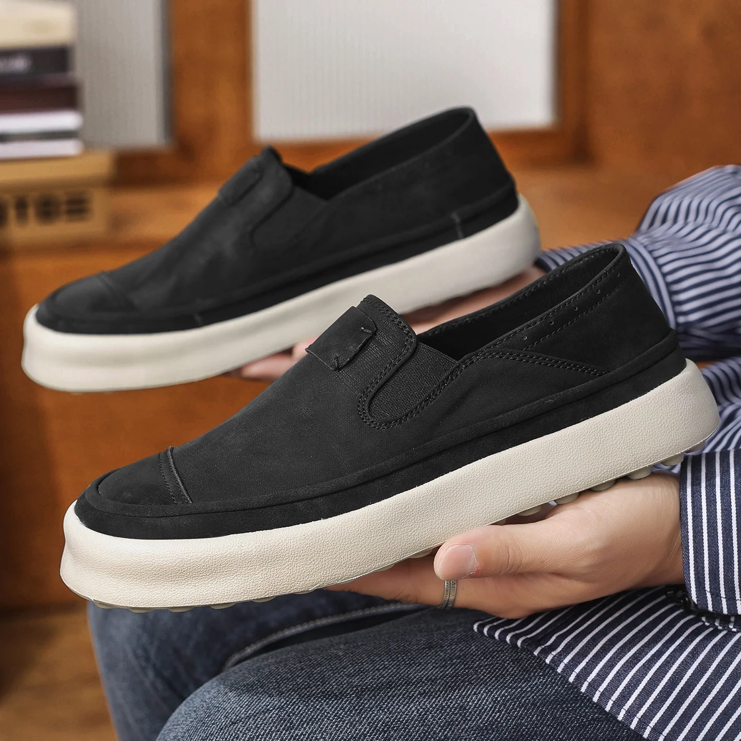 Soft Sole Soft Upper Slip-on Men Loafers, Lightweight Non-slip Breathable Casual Sports Skate Shoes
Soft Sole Soft Upper Slip-on Men Loafers, Lightweight Non-slip Breathable Casual Sports Skate Shoes