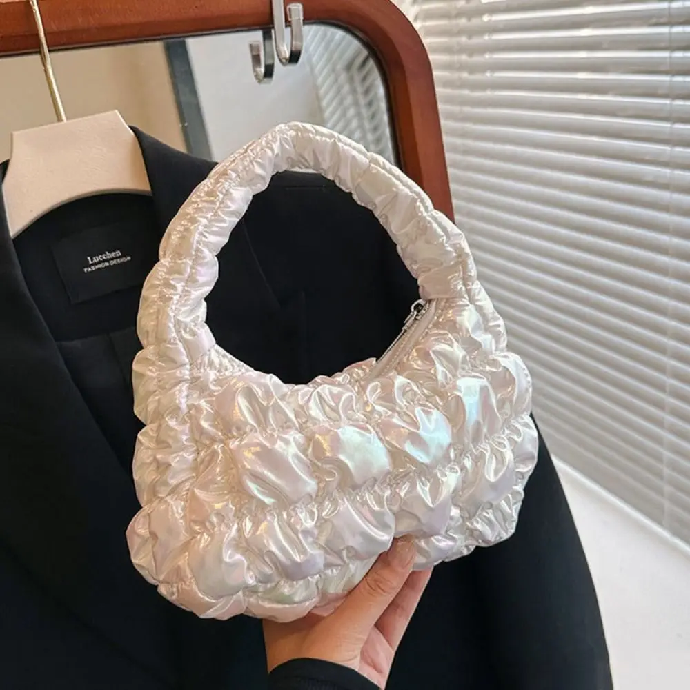 Simple Mini Cloud Bubble Handbag Nylon Solid Color Pleated Cloud Bag Korean Style Shoulder Bag Underarm Bag Women
Simple Mini Cloud Bubble Handbag Nylon Solid Color Pleated Cloud Bag Korean Style Shoulder Bag Underarm Bag Women