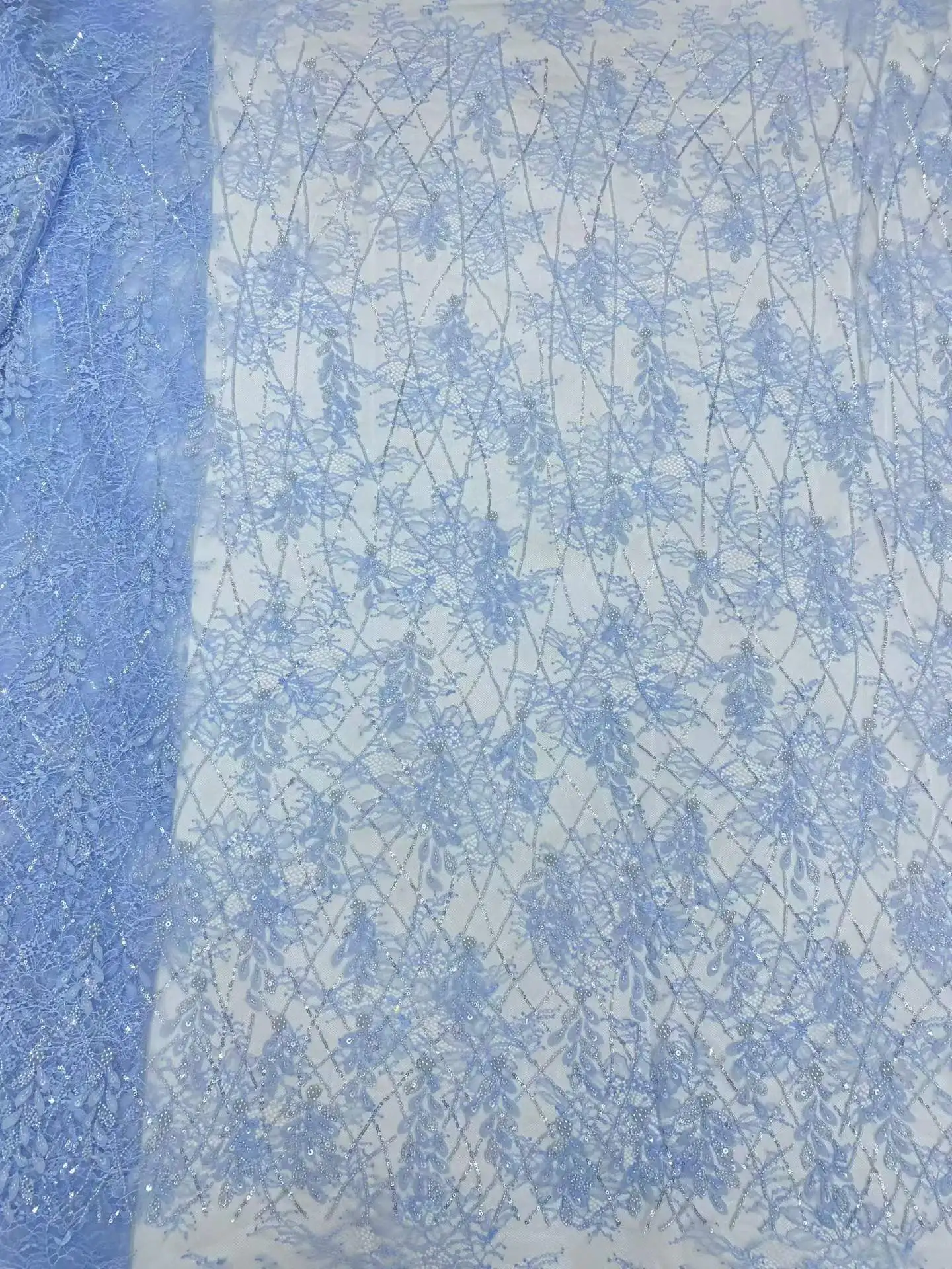 Luxury African 3D Flower Lace Fabric 2026 High Quality Beads Embroidered Nigerian Net Lace Fabrics Sequins for Women Party Dress
Luxury African 3D Flower Lace Fabric 2026 High Quality Beads Embroidered Nigerian Net Lace Fabrics Sequins for Women Party Dress