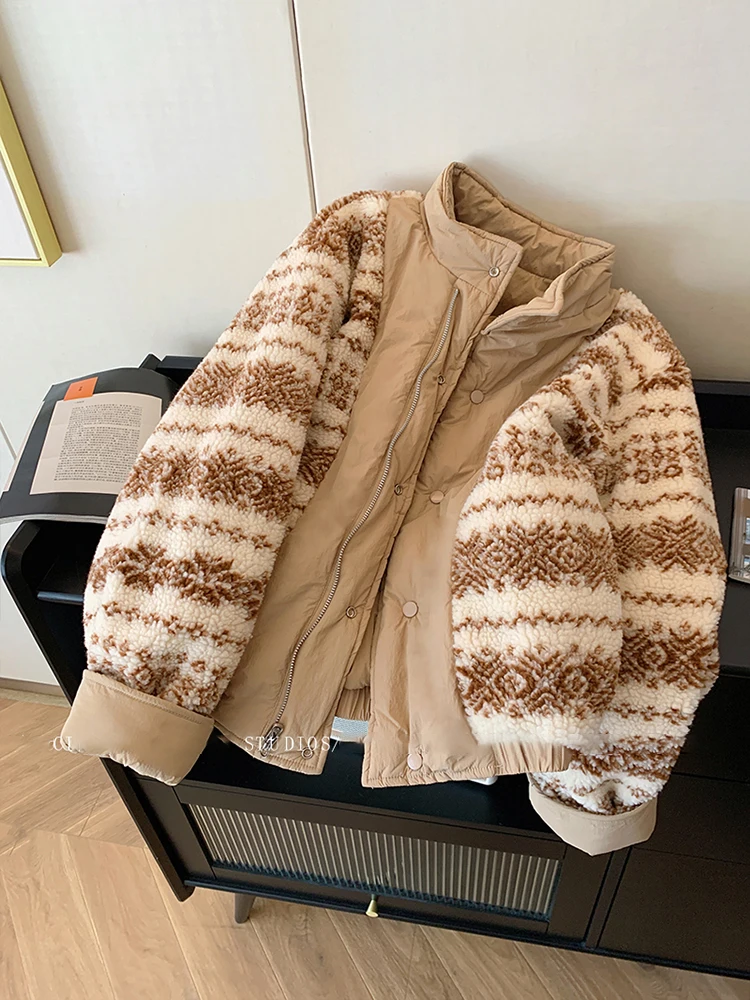 Khaki Reversible Lambhair Outerwear Women's Autumn Winter Warm Lightweight Cotton Clothes Retro Contrasting Casual Wadded Jacket
Khaki Reversible Lambhair Outerwear Women's Autumn Winter Warm Lightweight Cotton Clothes Retro Contrasting Casual Wadded Jacket