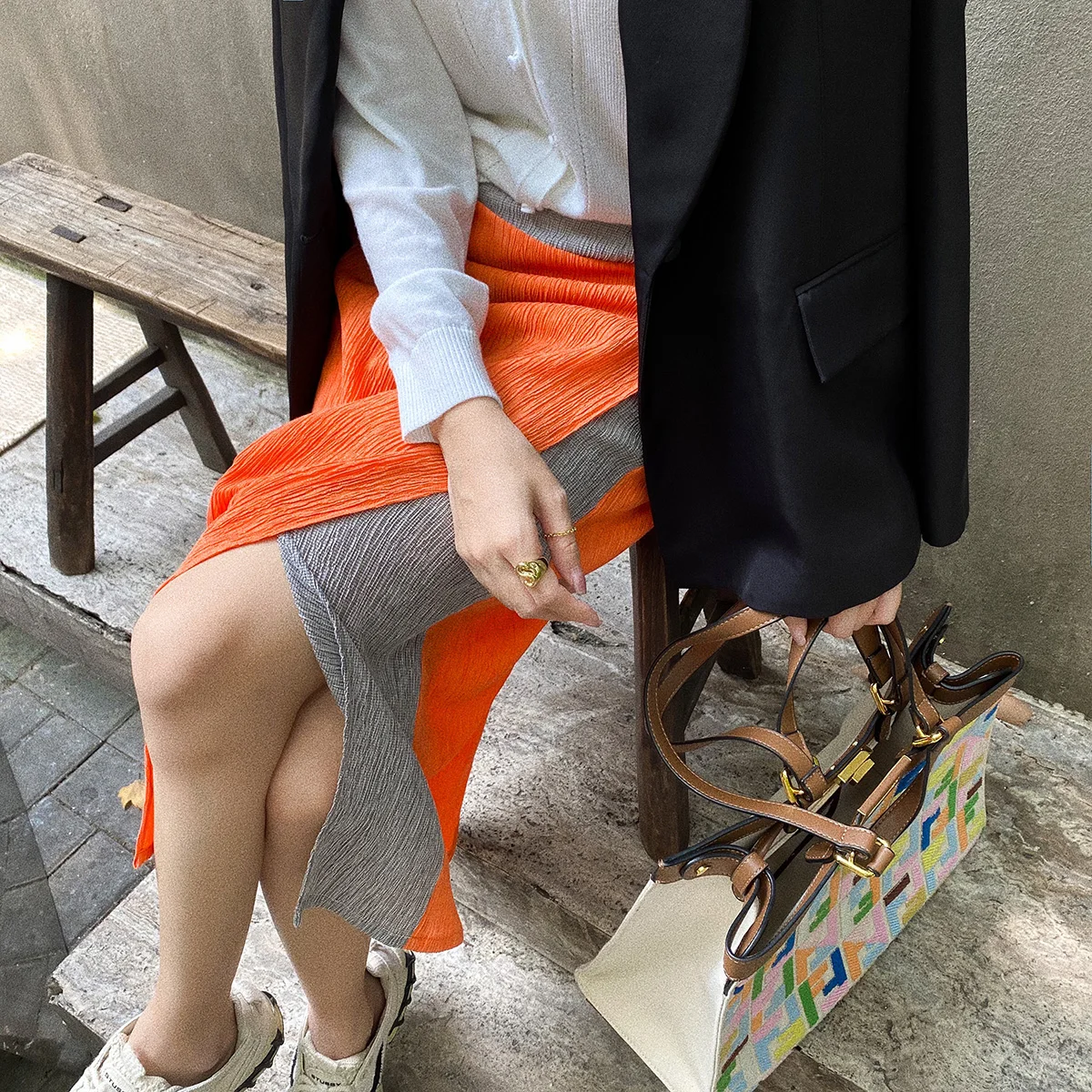 Женская шелковая юбка с высокой талией и асимметричным дизайном, в корейском стиле, для повседневной носки
Женская шелковая юбка с высокой талией и асимметричным дизайном, в корейском стиле, для повседневной носки