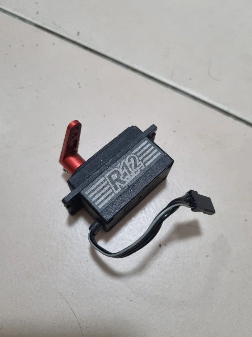 100% Original New R12-S Servo Motor 1 Year Warranty Fast Shipping 
100% Original New R12-S Servo Motor 1 Year Warranty Fast Shipping