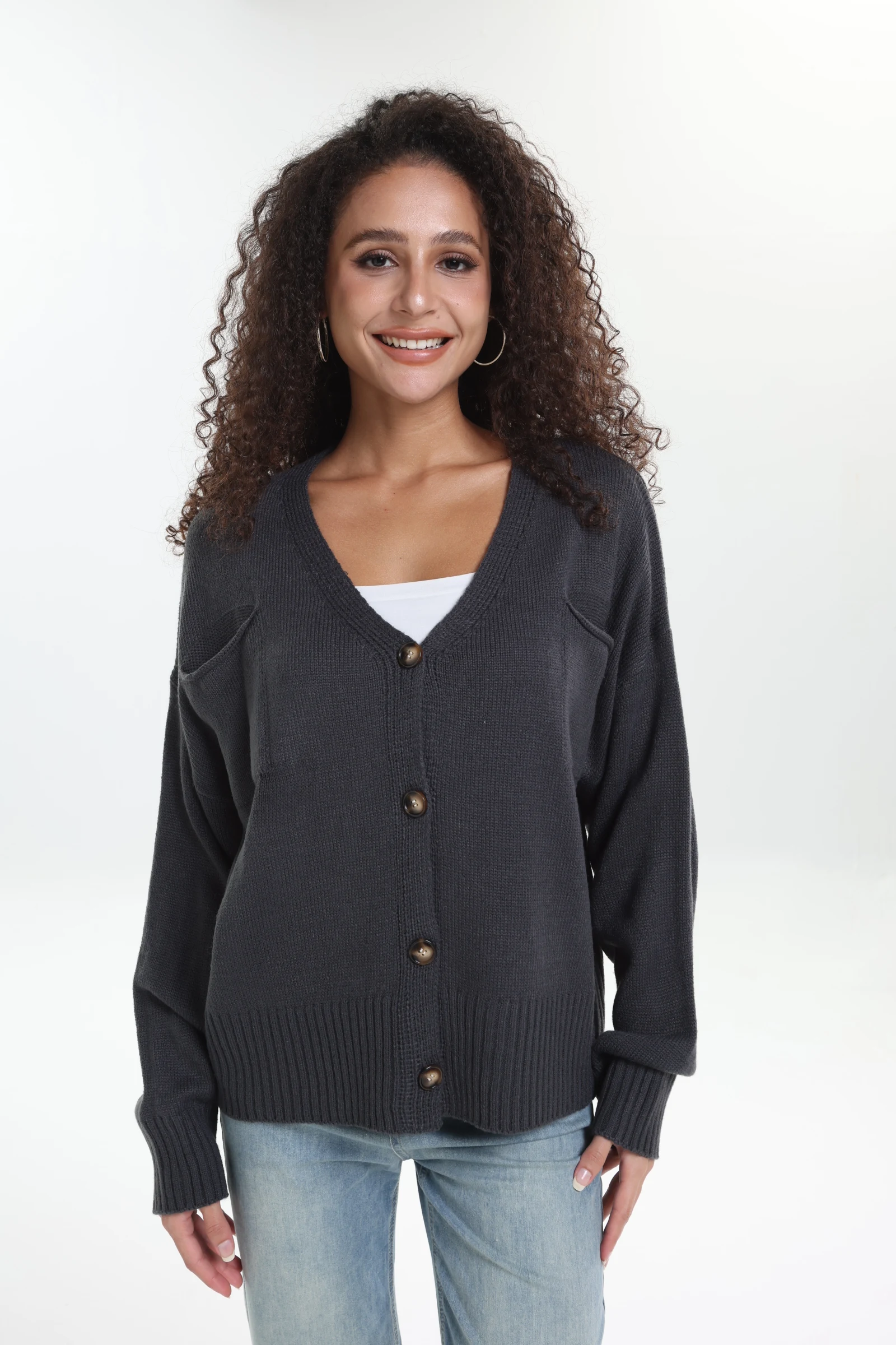 Plus Size Women Knit Cardigan V Neck Button Down Long Sleeve Double Pocket Casual Loose Fit Autumn Winter
Plus Size Women Knit Cardigan V Neck Button Down Long Sleeve Double Pocket Casual Loose Fit Autumn Winter