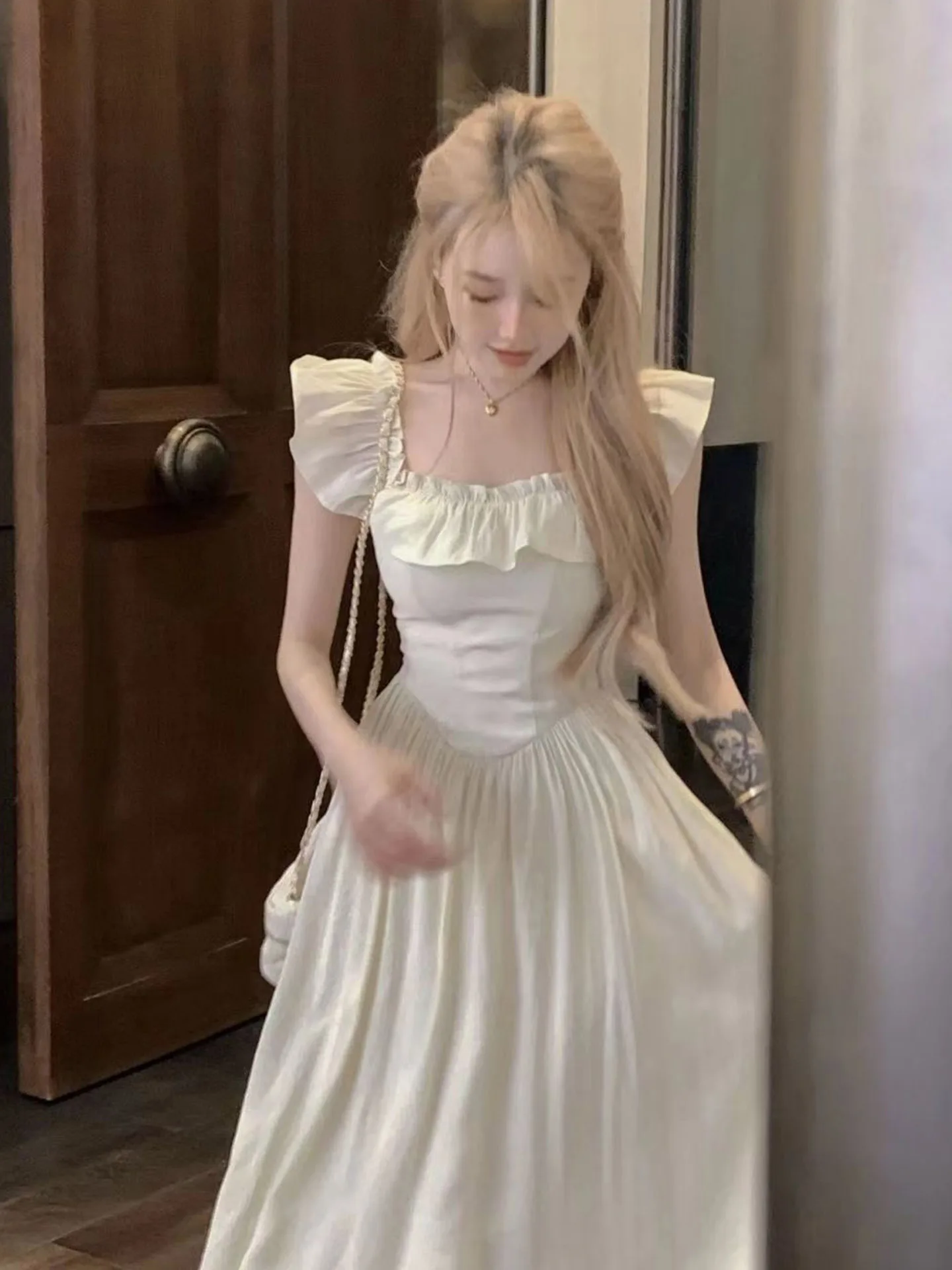 Summer Elegant A-Line Long Dress Women's Sweet Style High Waist Slim Fit Gauze Hem Square Collar Strapless Dress City Walk
Summer Elegant A-Line Long Dress Women's Sweet Style High Waist Slim Fit Gauze Hem Square Collar Strapless Dress City Walk