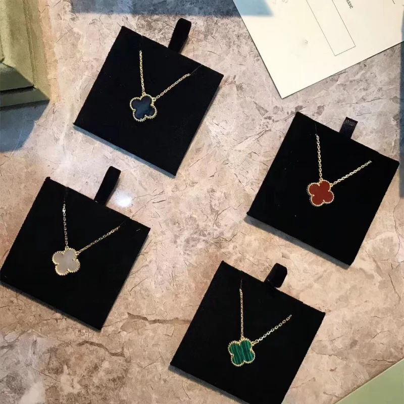 Двустороннее колье из нержавеющей стали с подвеской в виде клевера для женщин, модное украшение с пятилистным цветком
Двустороннее колье из нержавеющей стали с подвеской в виде клевера для женщин, модное украшение с пятилистным цветком