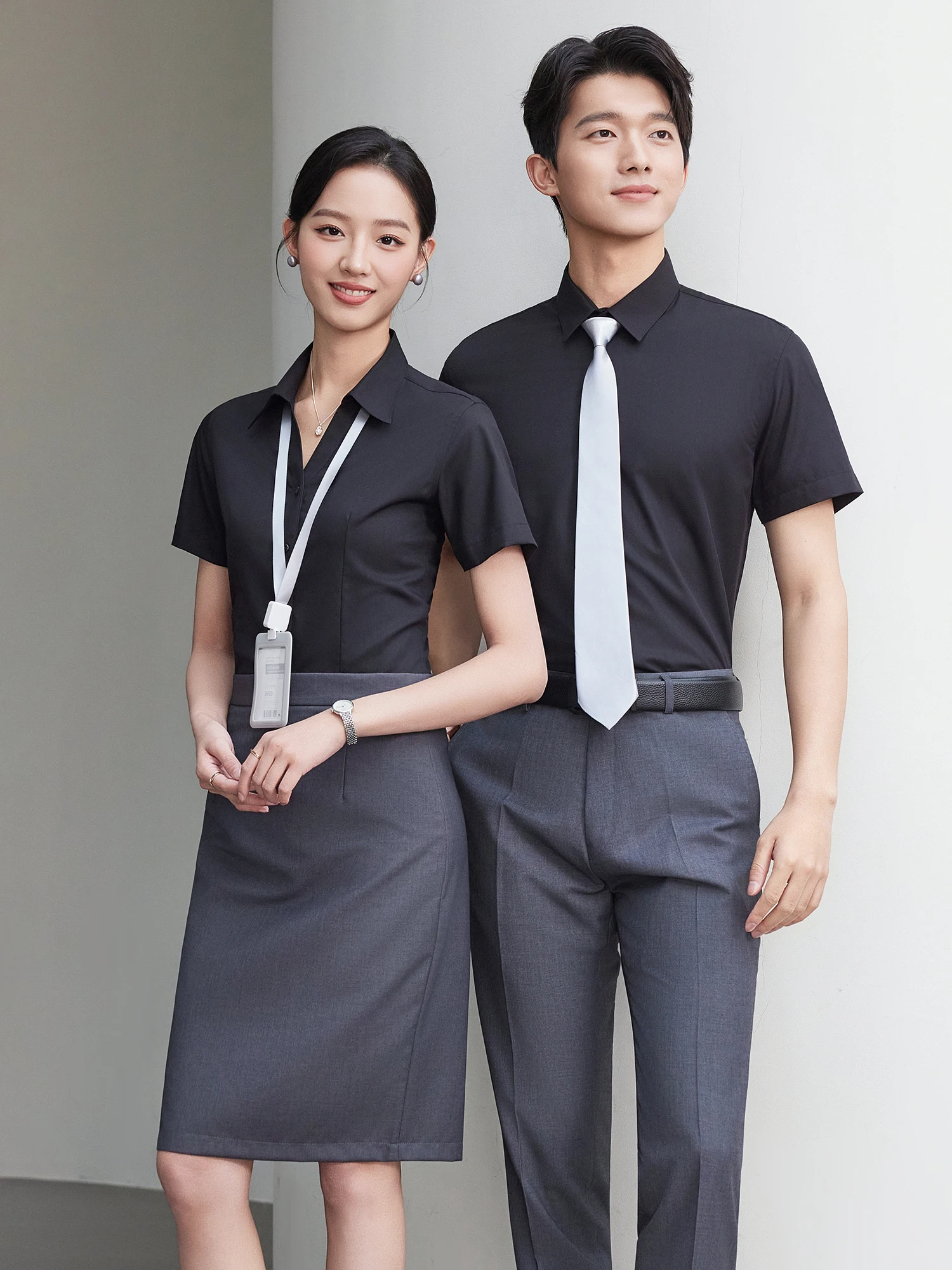 Black Short Sleeve Business Shirt Men's Commuter Bank Workwear Casual Slim Fit Polyester Blend Professional Shirt for Men
Black Short Sleeve Business Shirt Men's Commuter Bank Workwear Casual Slim Fit Polyester Blend Professional Shirt for Men